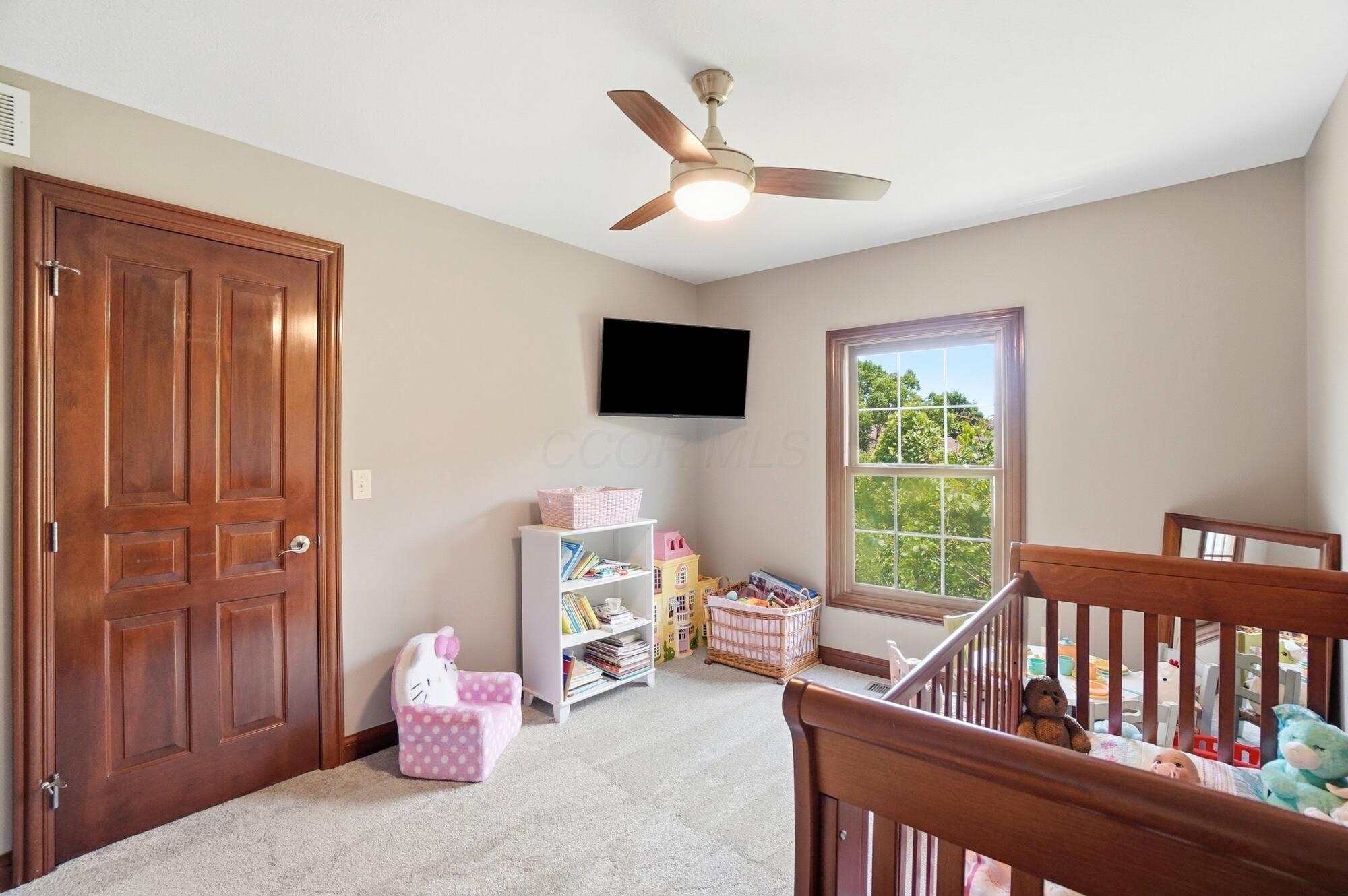 6289 Ross Bend