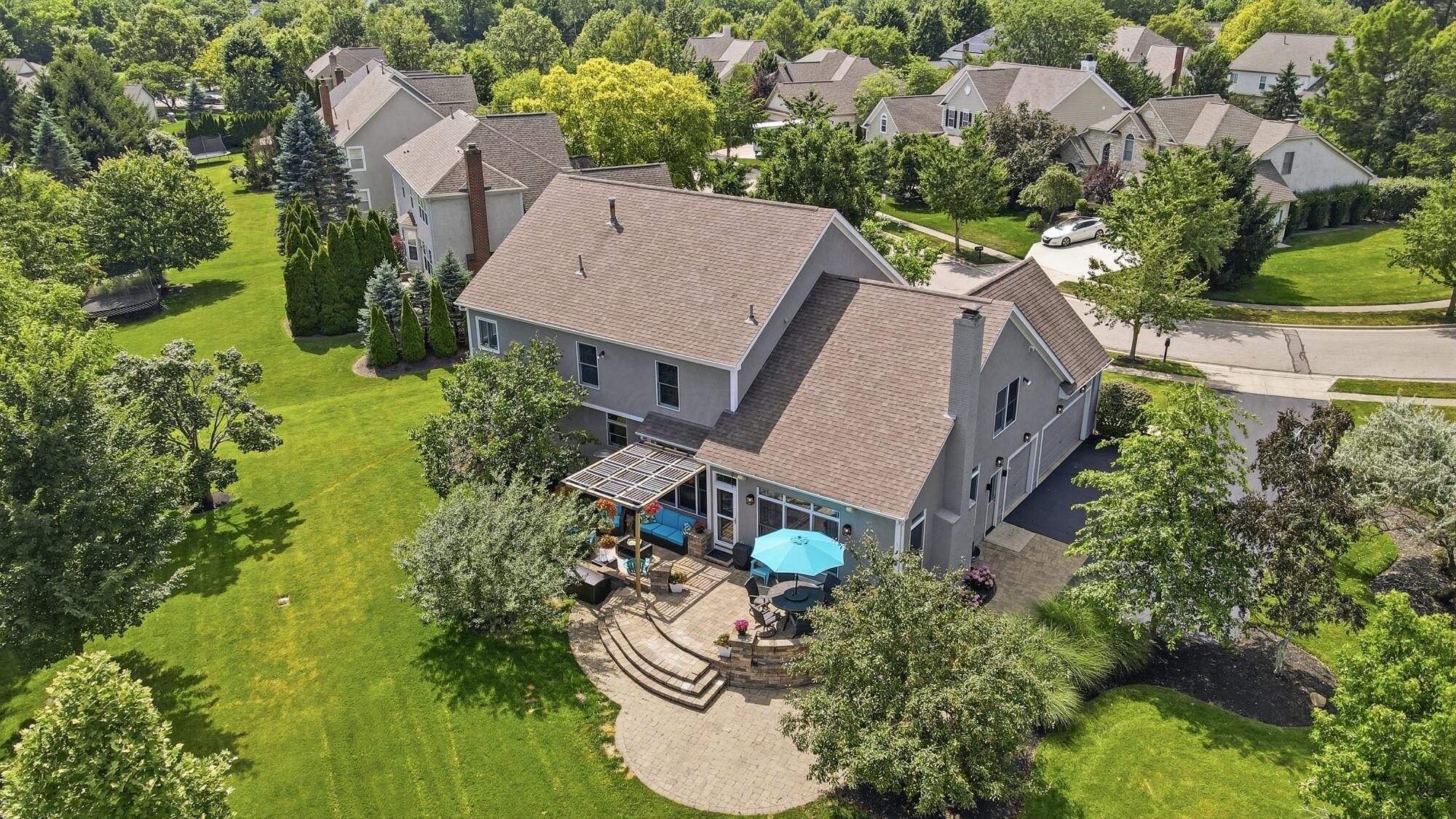 6289 Ross Bend