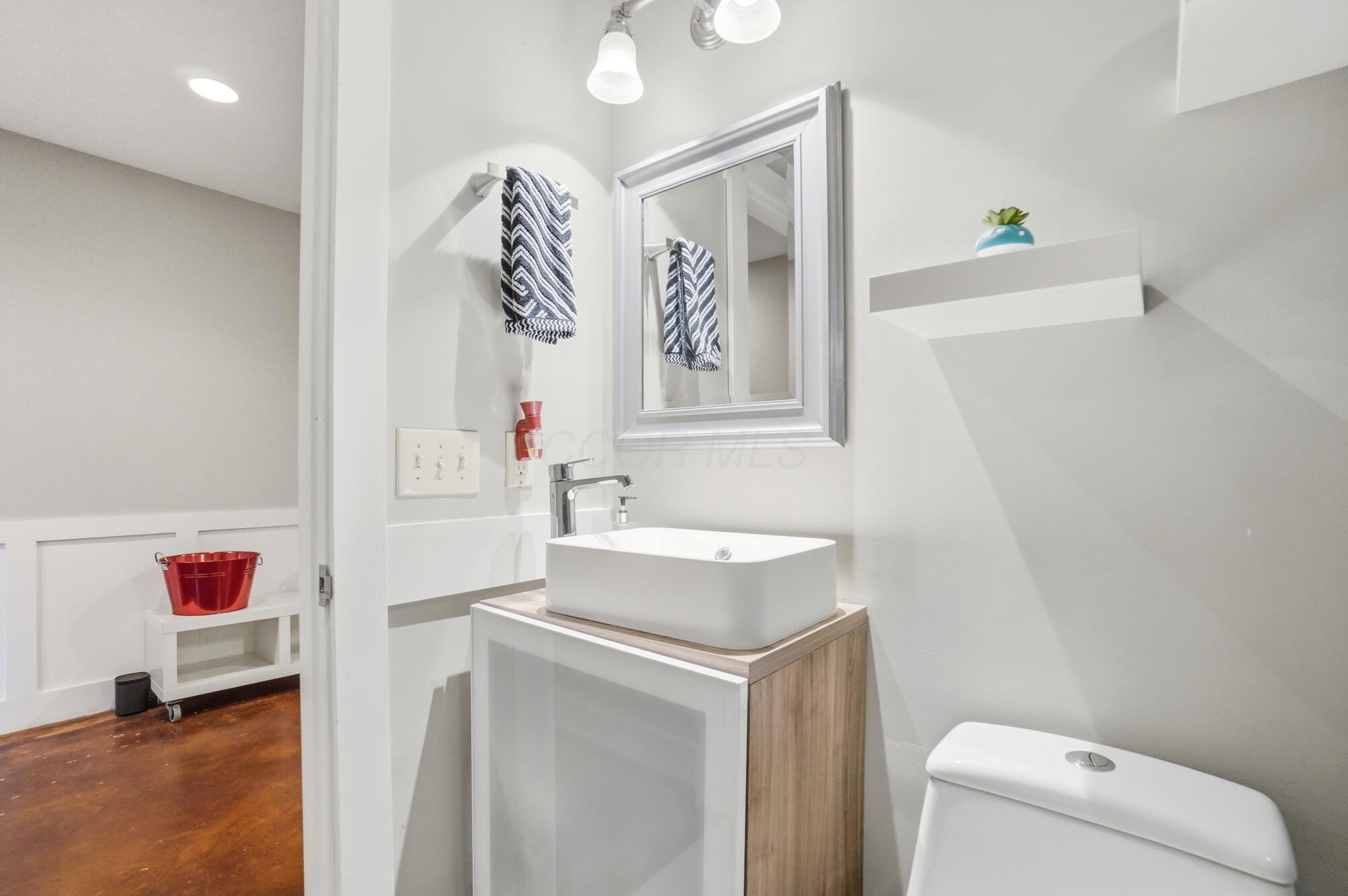 6289 Ross Bend