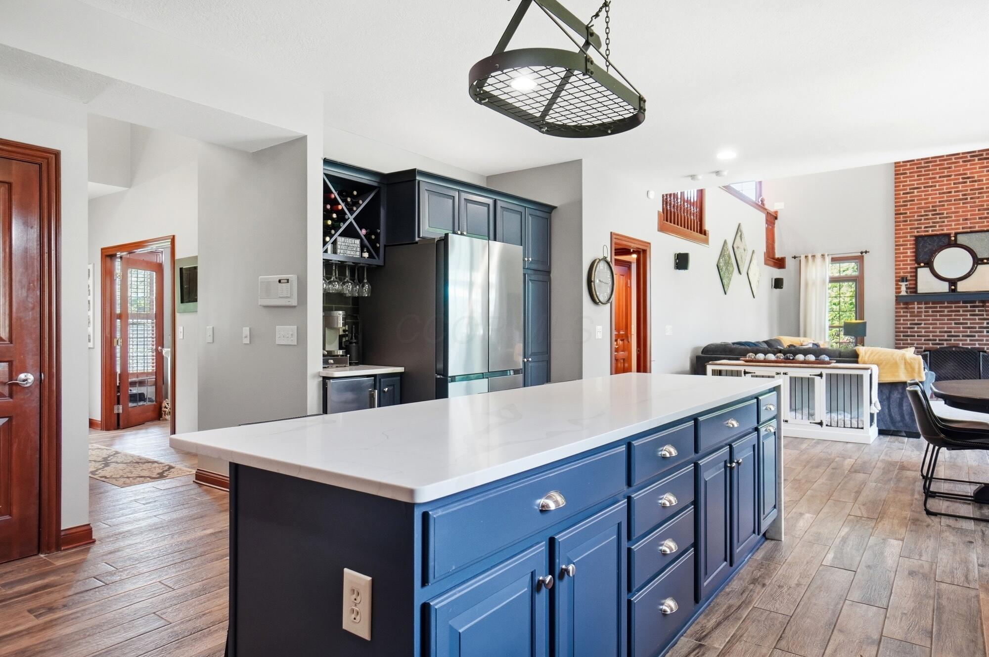 6289 Ross Bend
