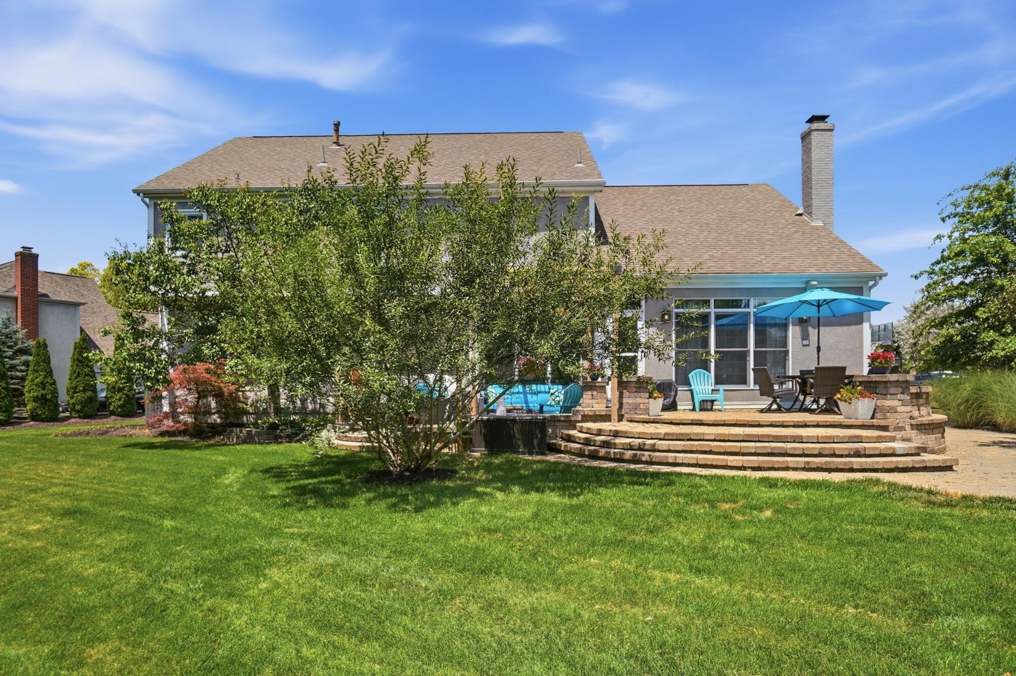 6289 Ross Bend