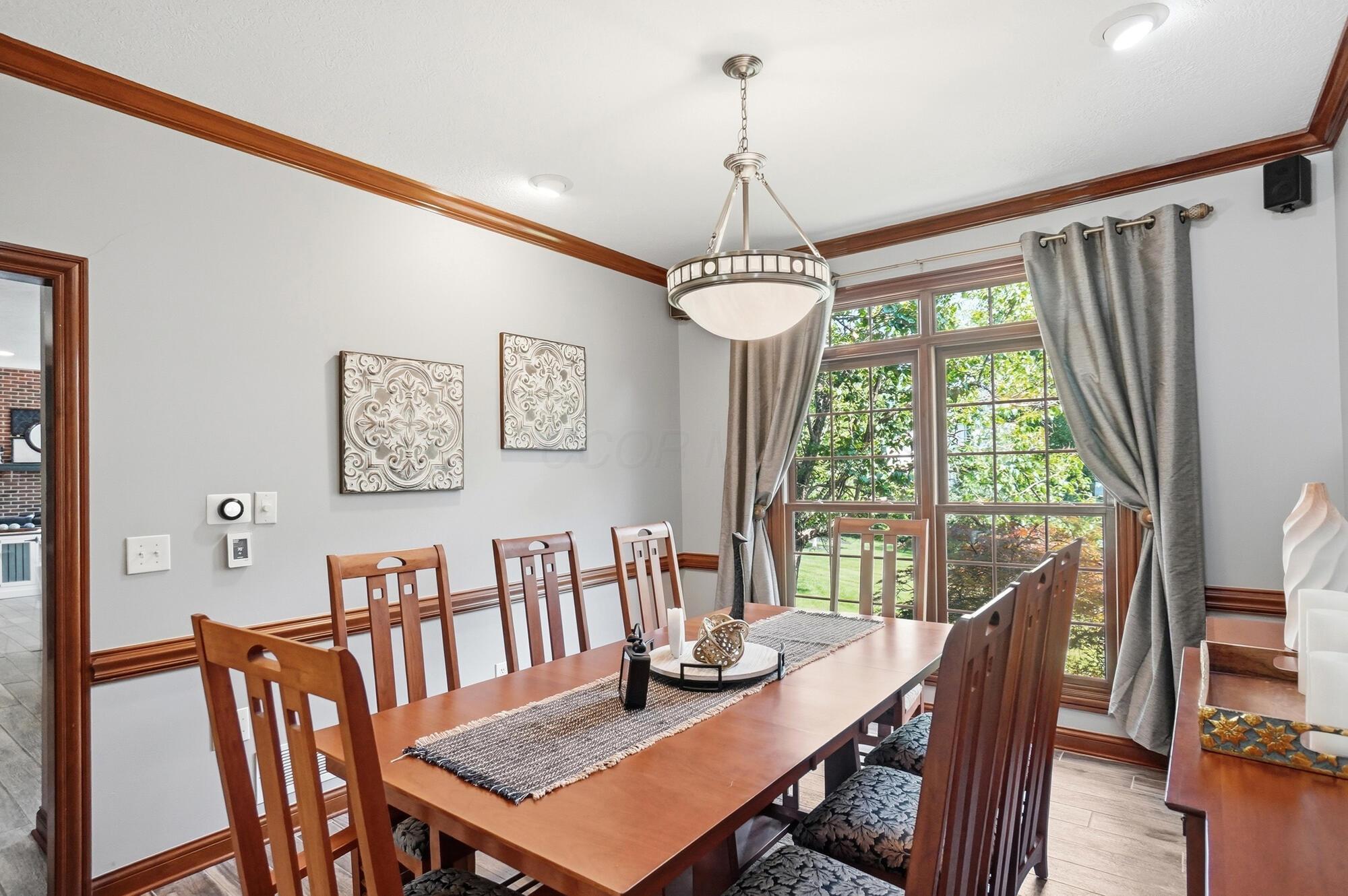 6289 Ross Bend