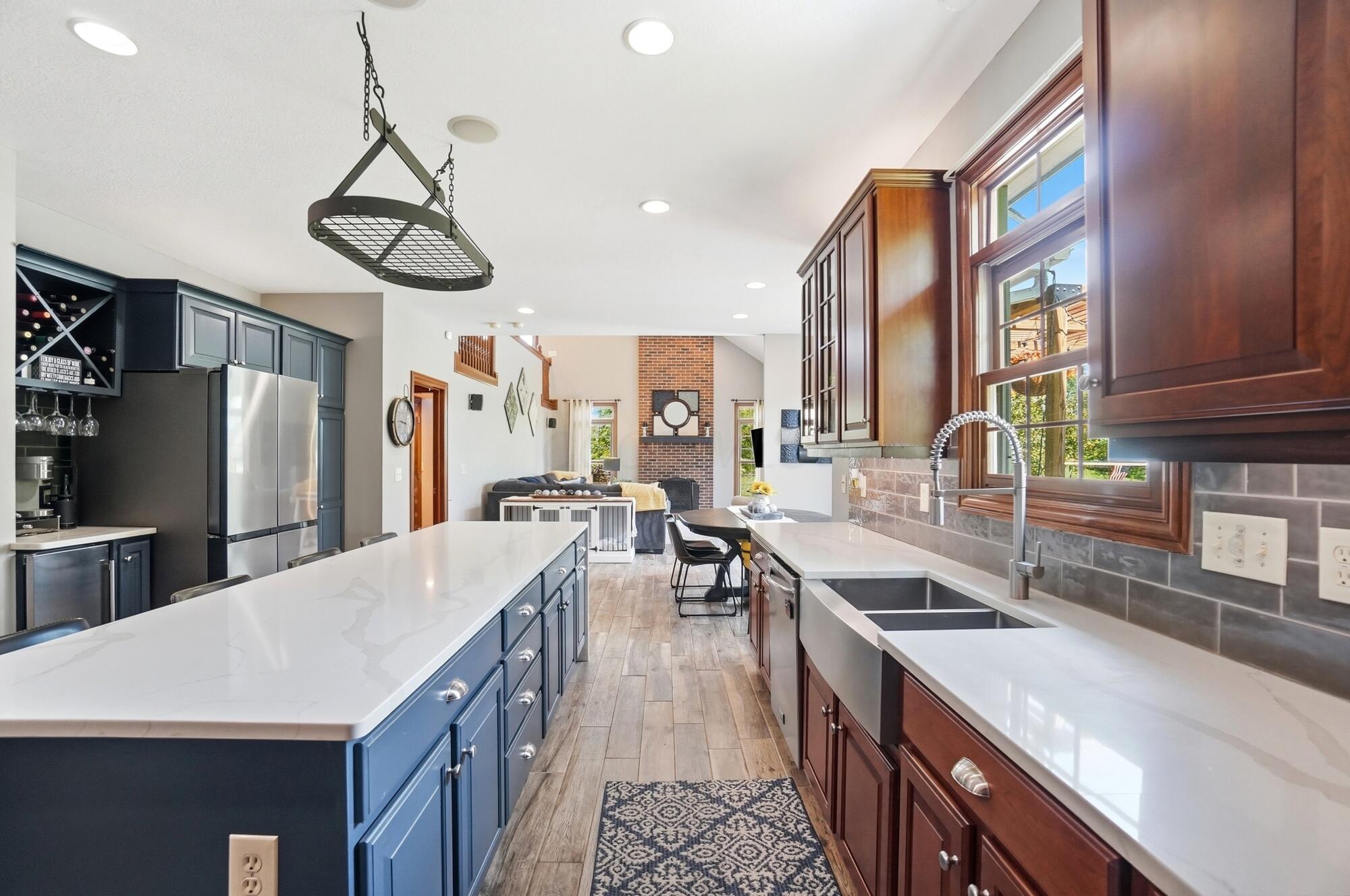 6289 Ross Bend