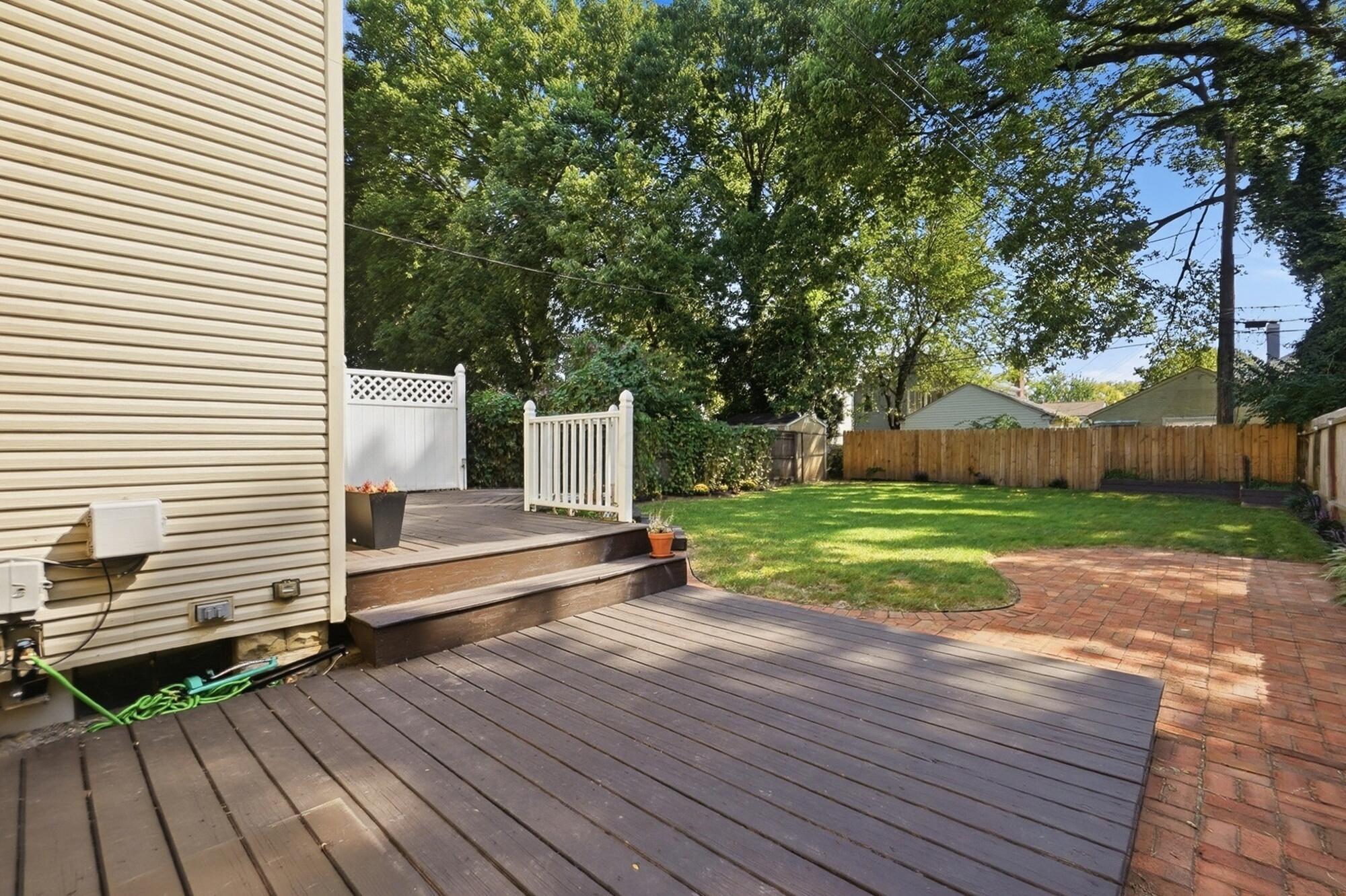1404 Meadow Road