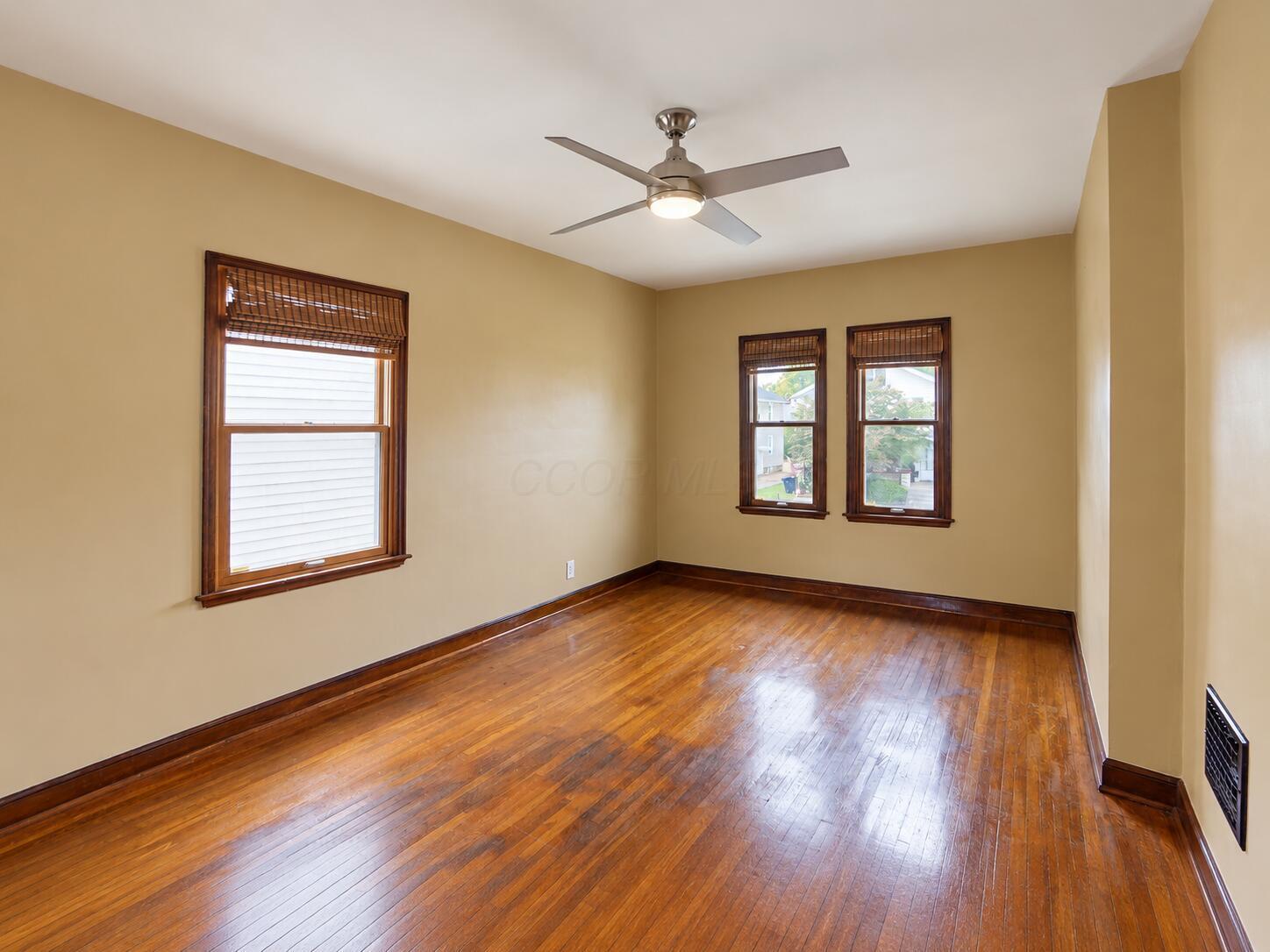 1404 Meadow Road
