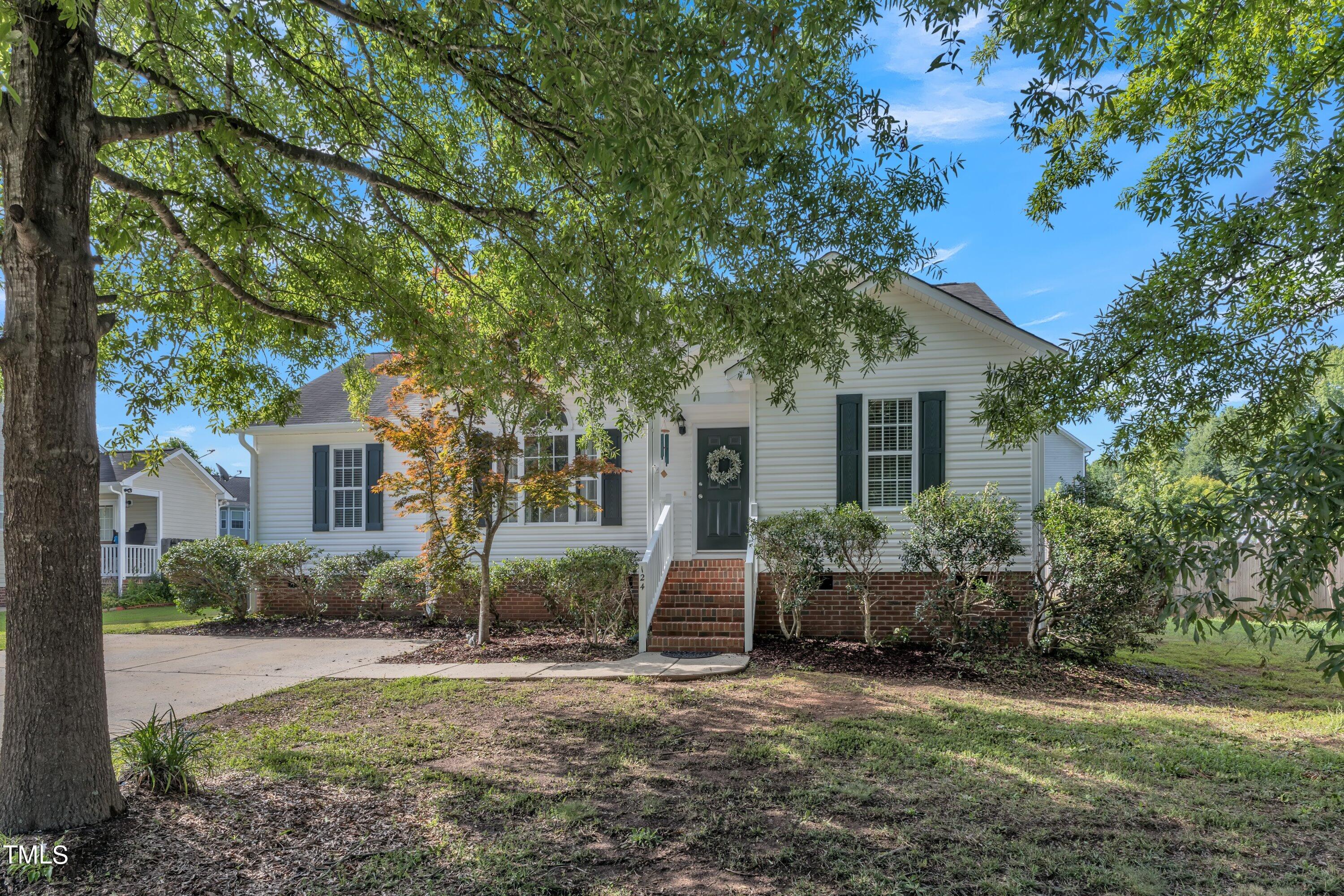 124 Creek Commons Avenue