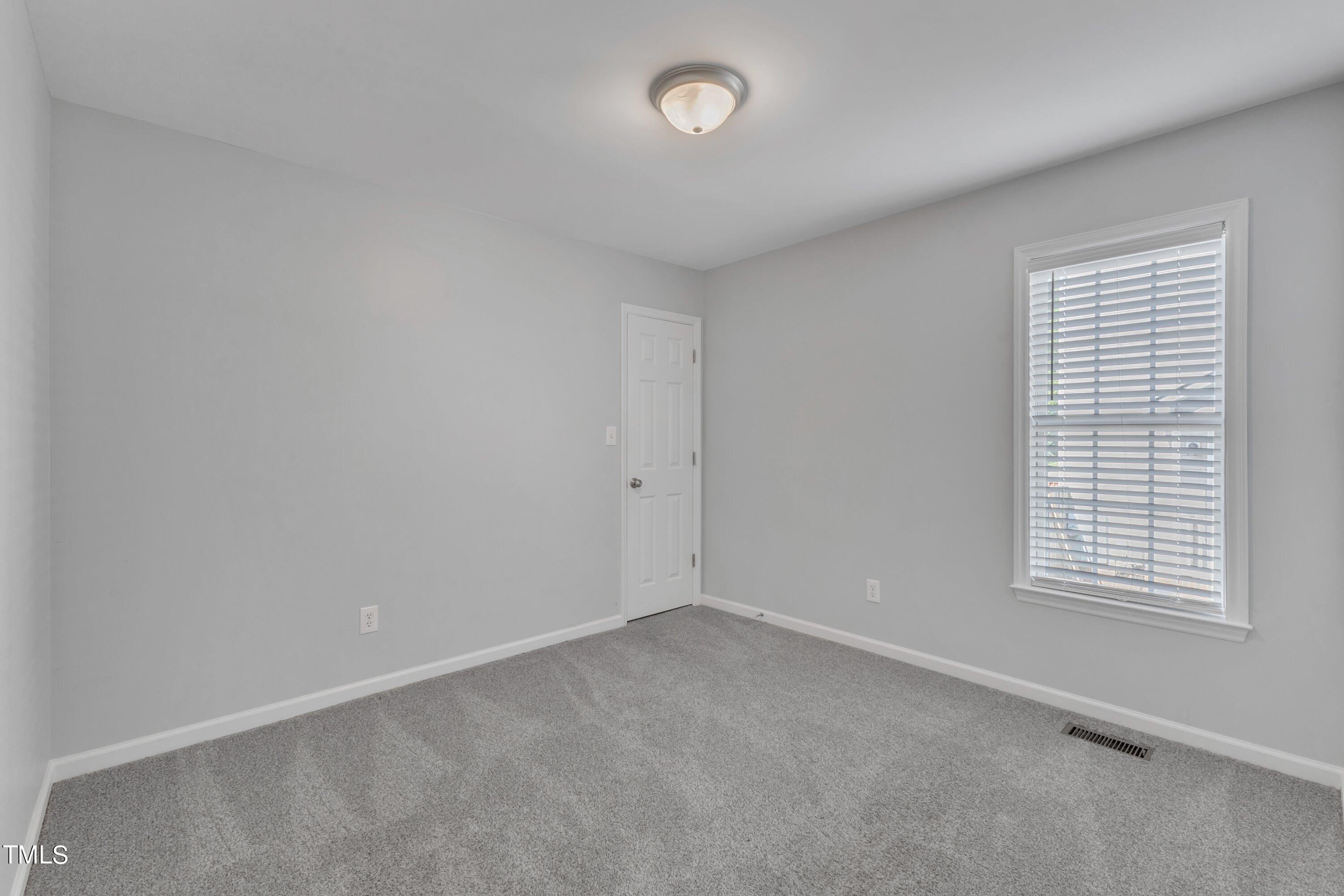 124 Creek Commons Avenue