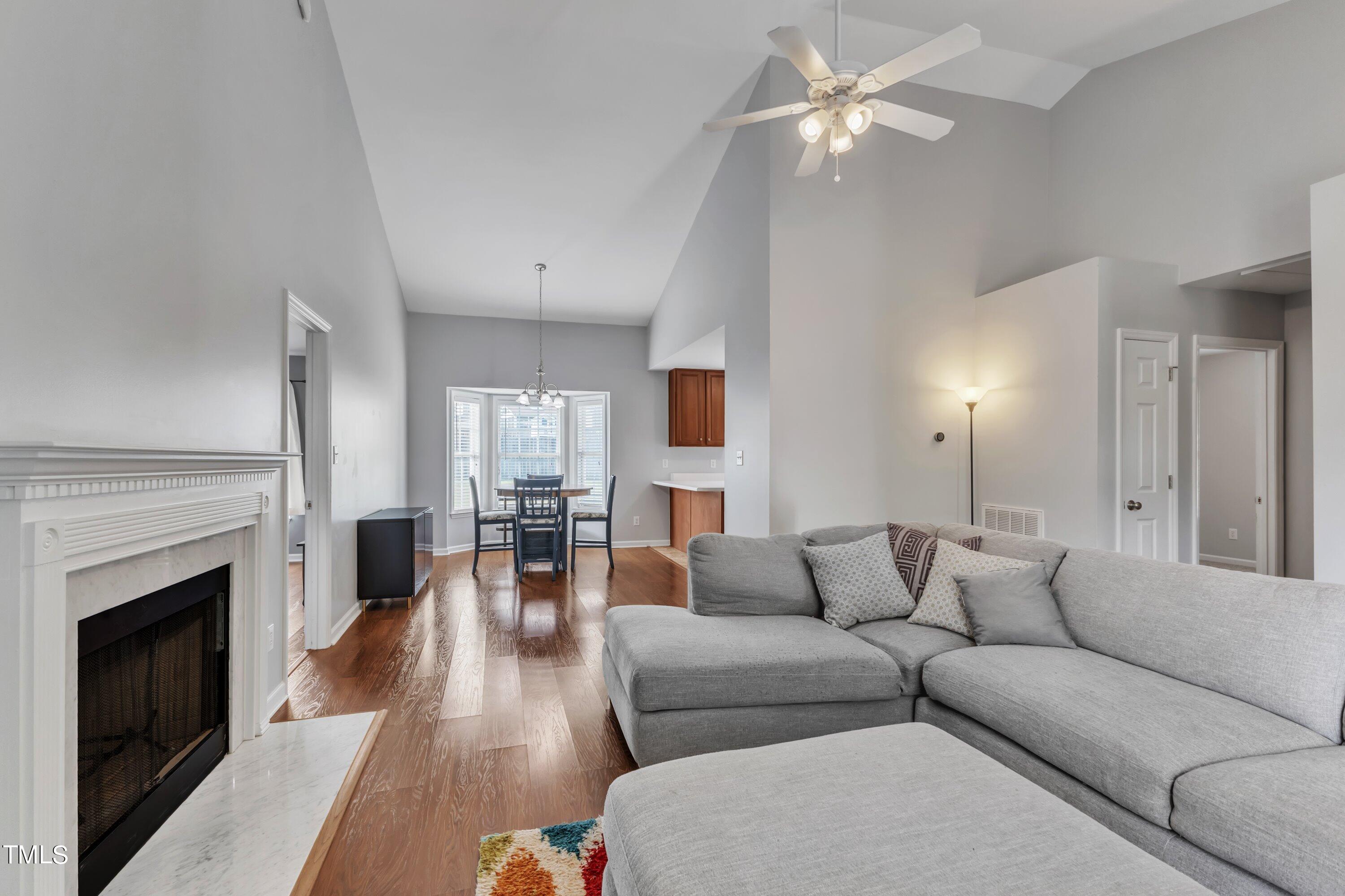 124 Creek Commons Avenue