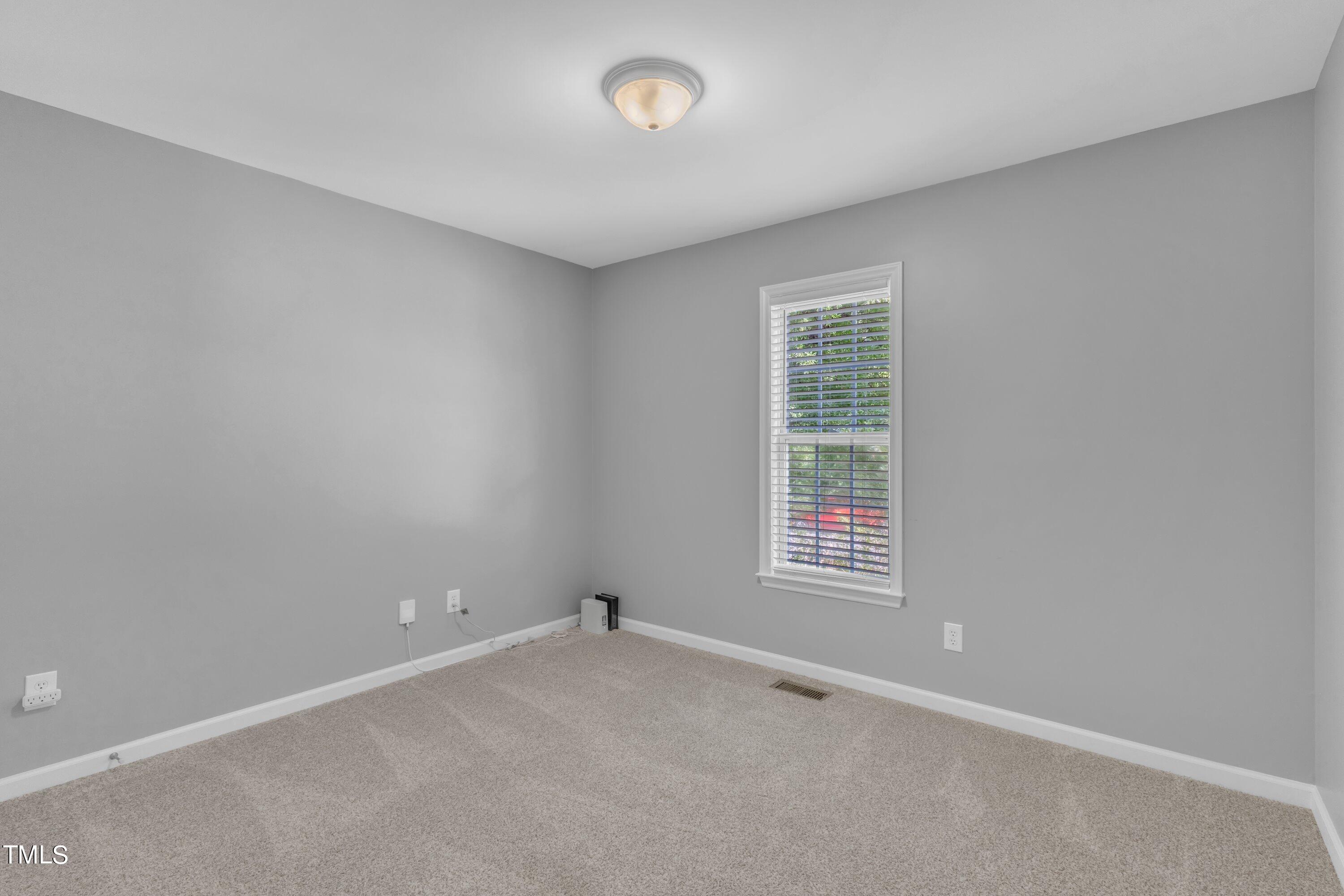 124 Creek Commons Avenue