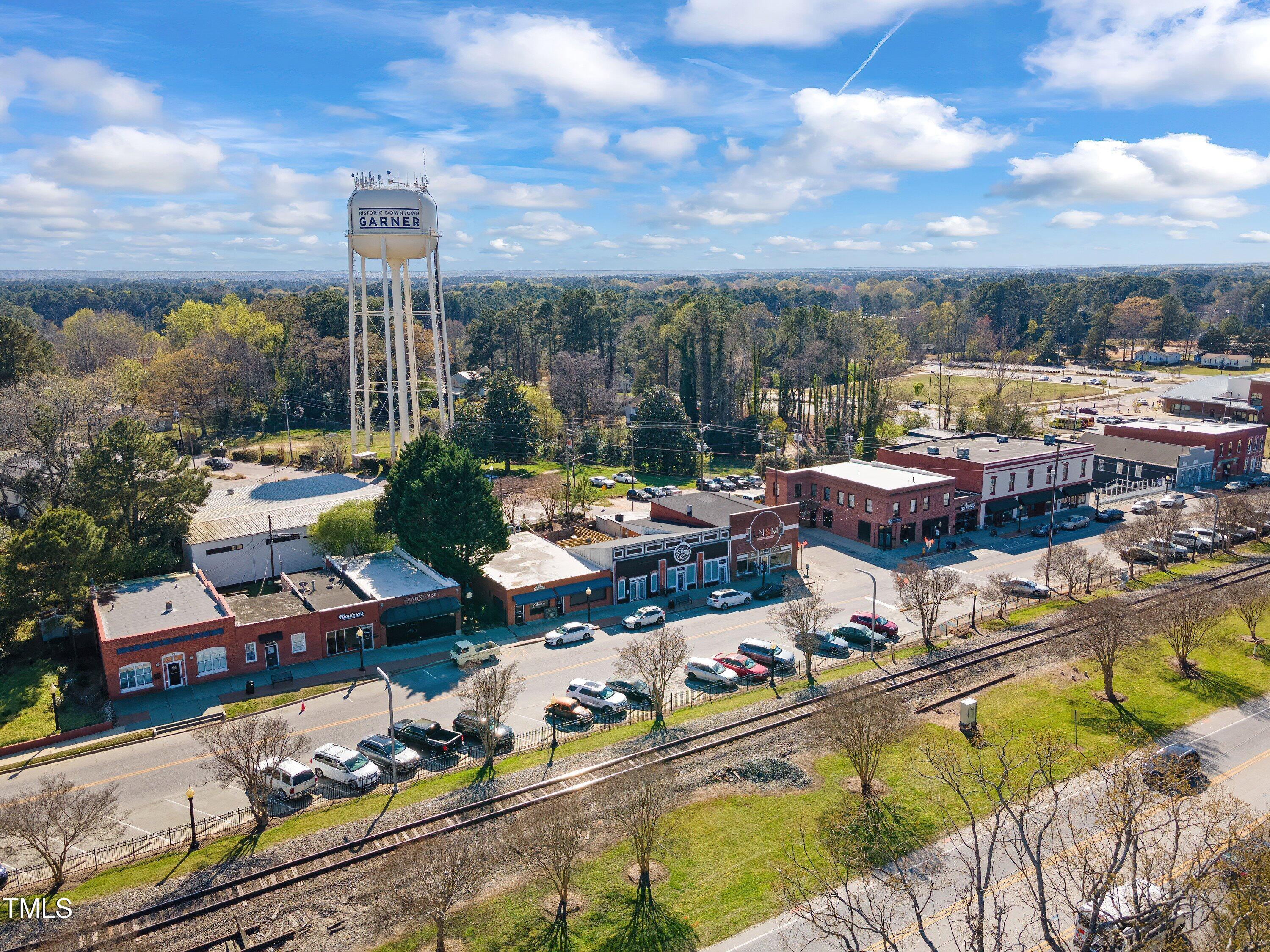 124 Creek Commons Avenue