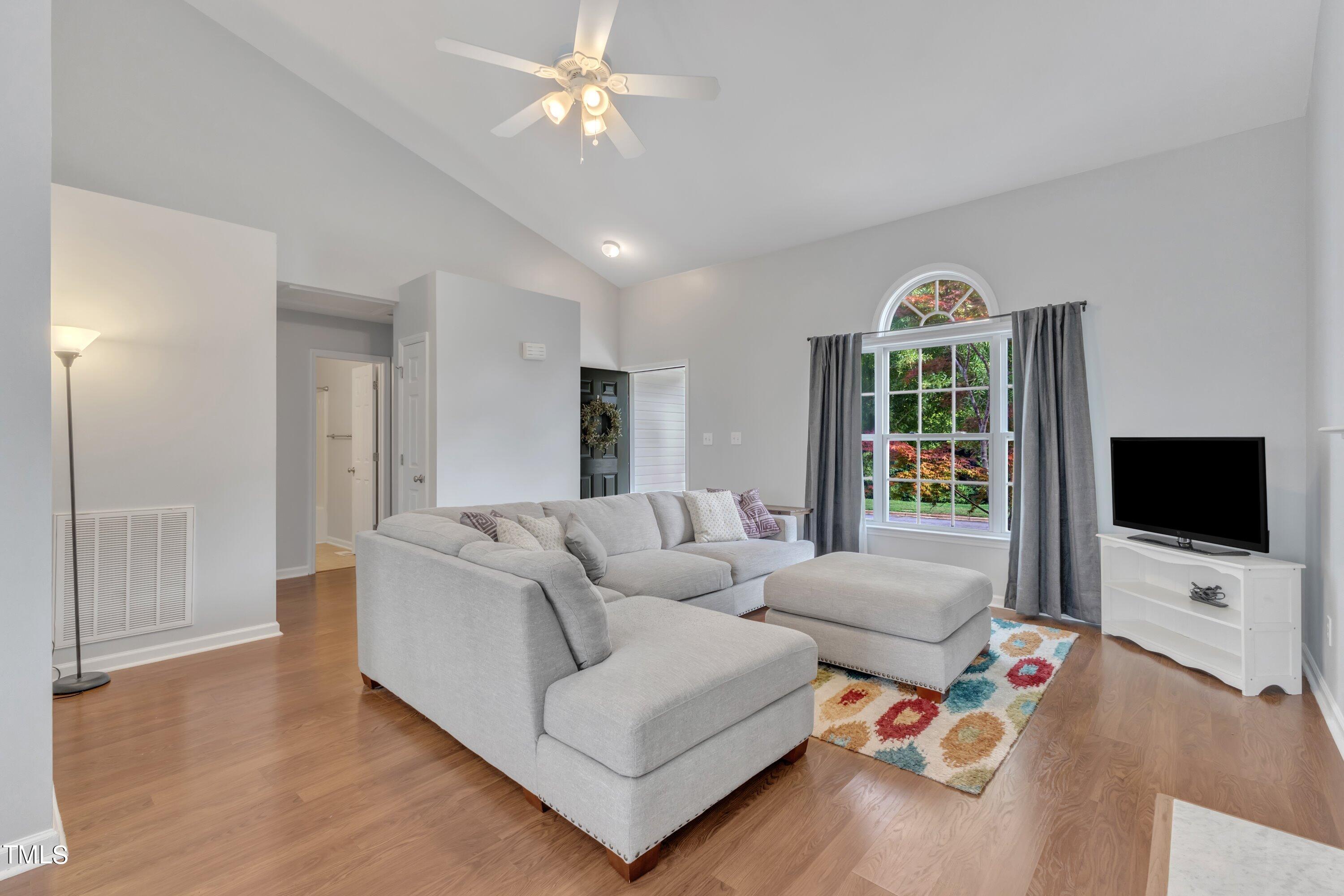 124 Creek Commons Avenue