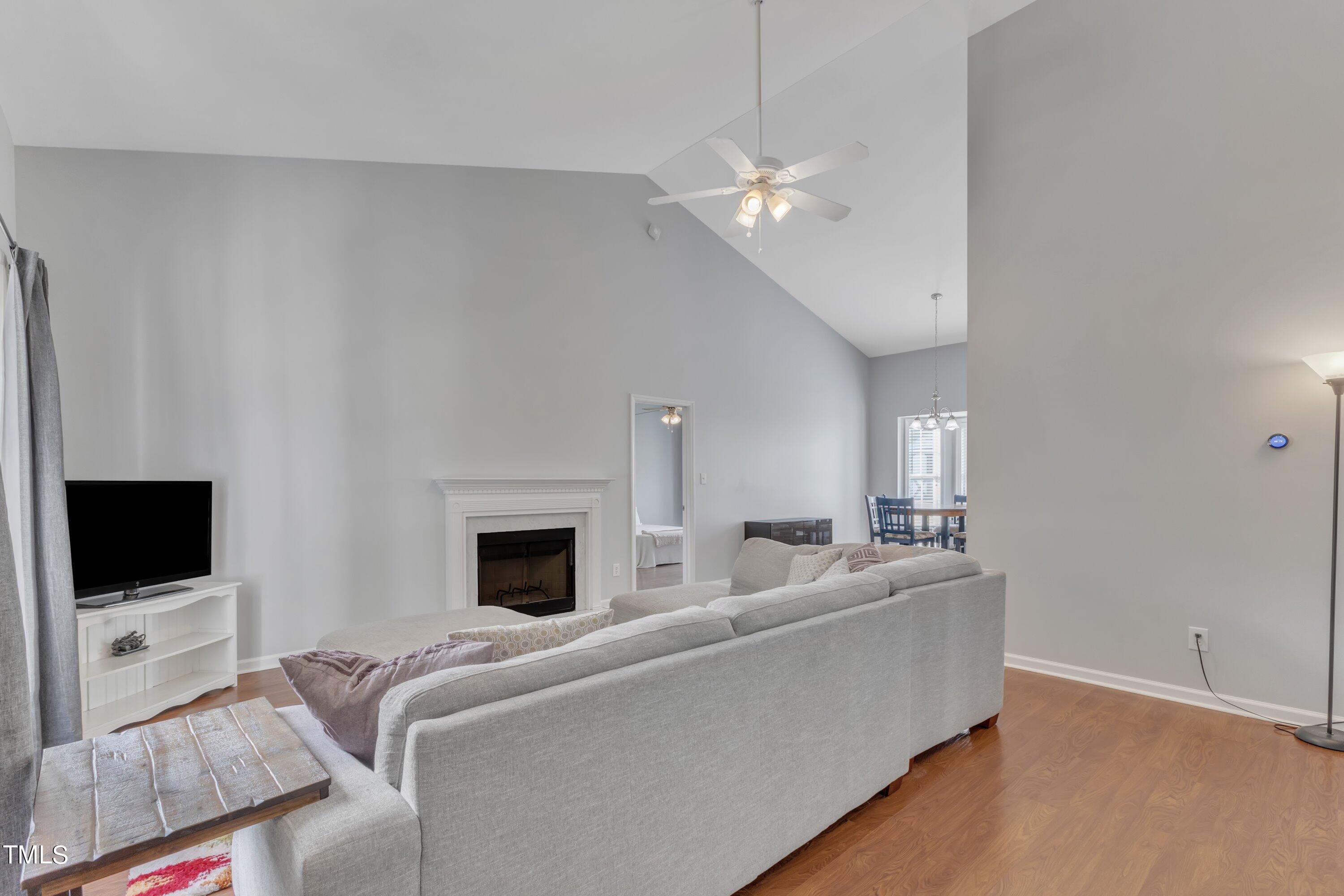 124 Creek Commons Avenue
