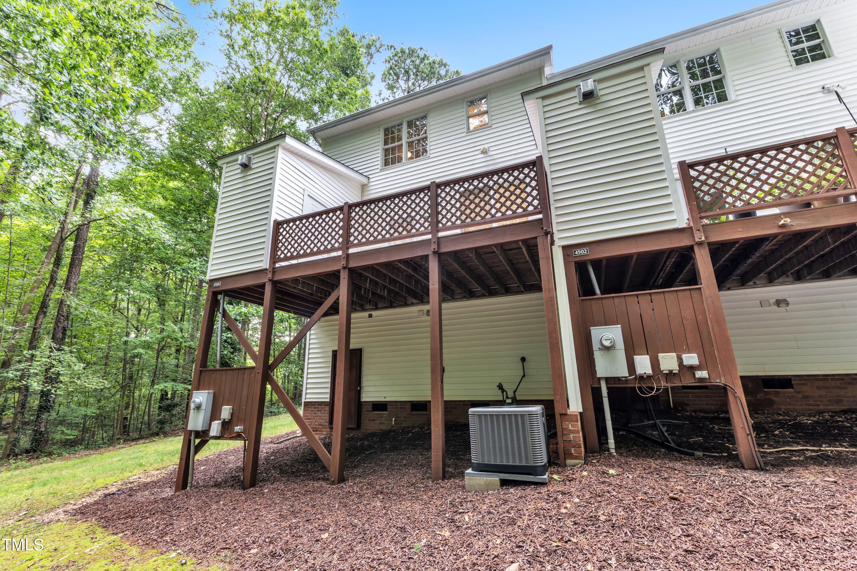 4500 Treerose Way