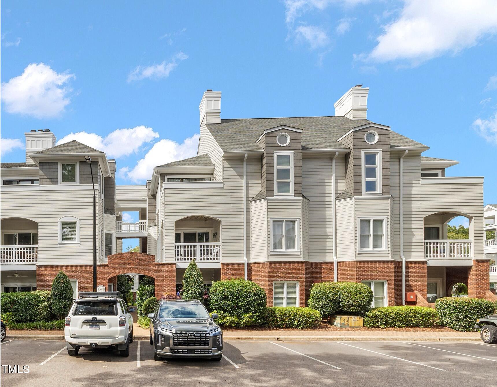 1001 Brighthurst Drive # 306