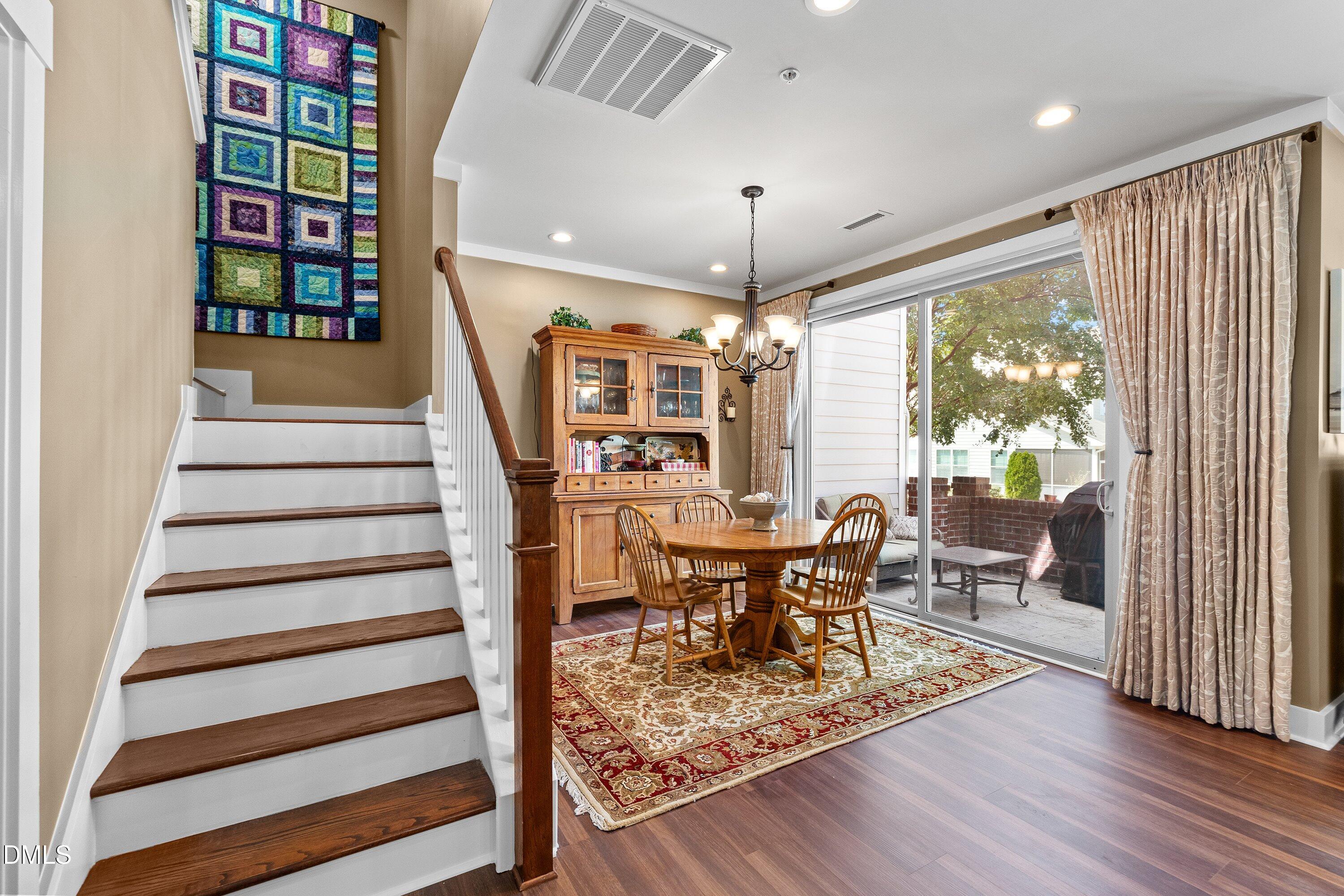 9302 Alcazar Walk