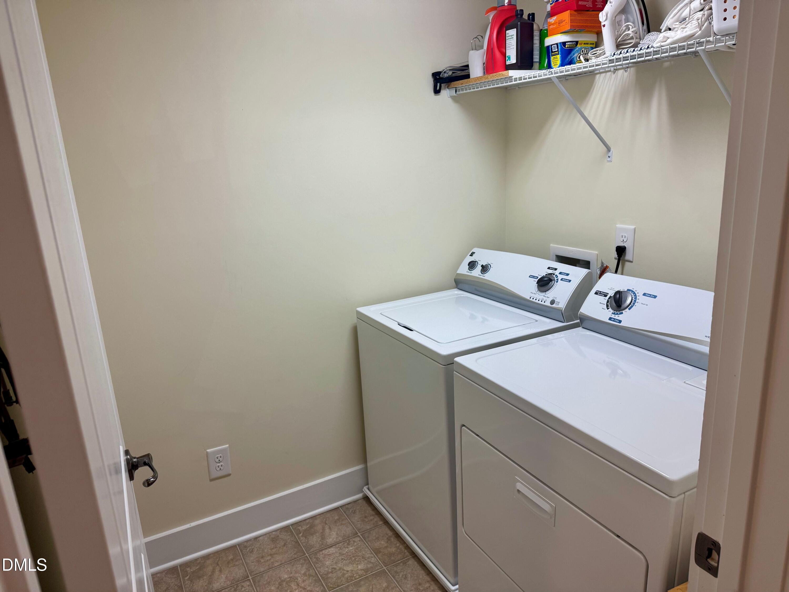 9302 Alcazar Walk