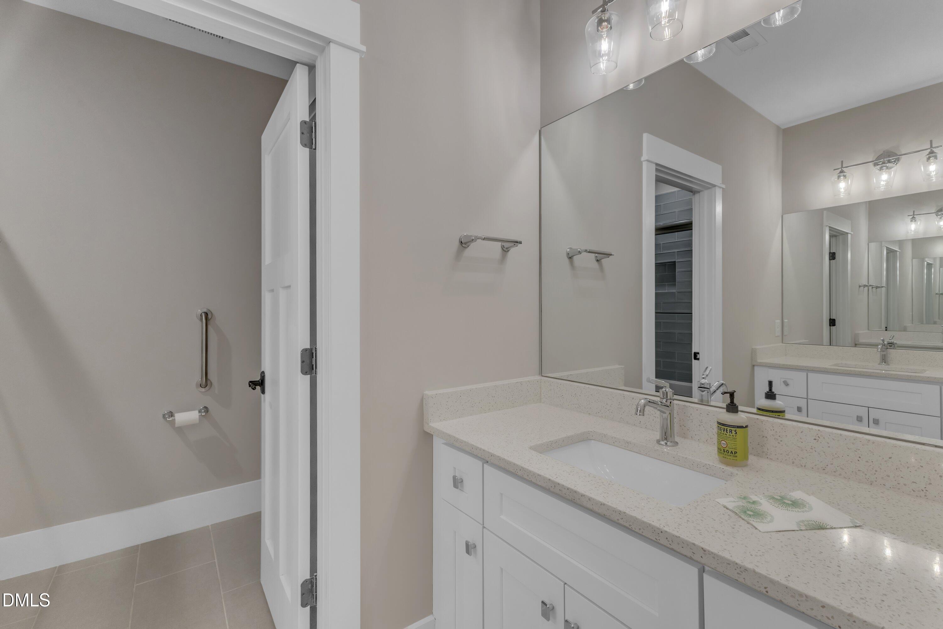 511 Hamilton Cottage Way, Raleigh