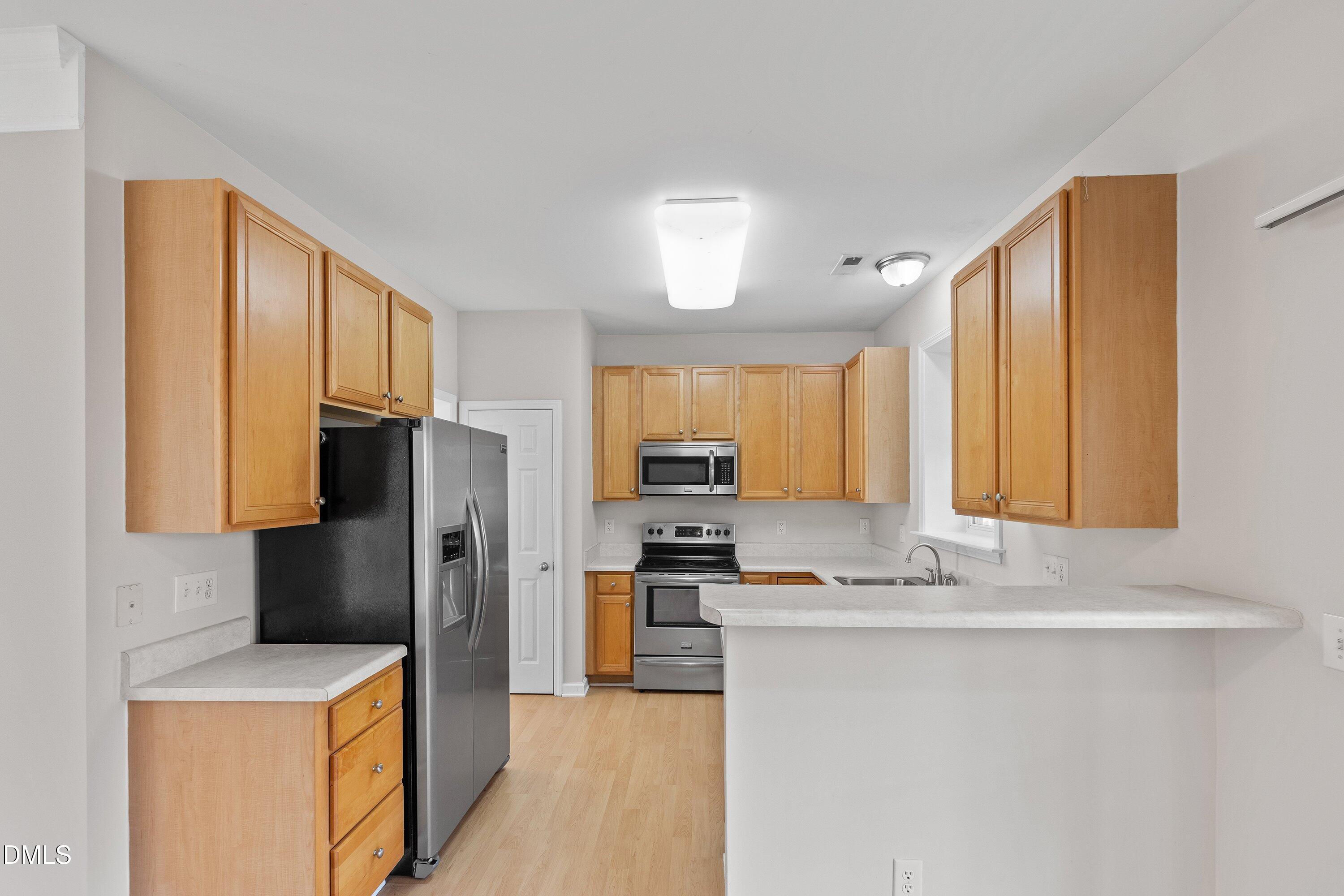5717 Keowee Way