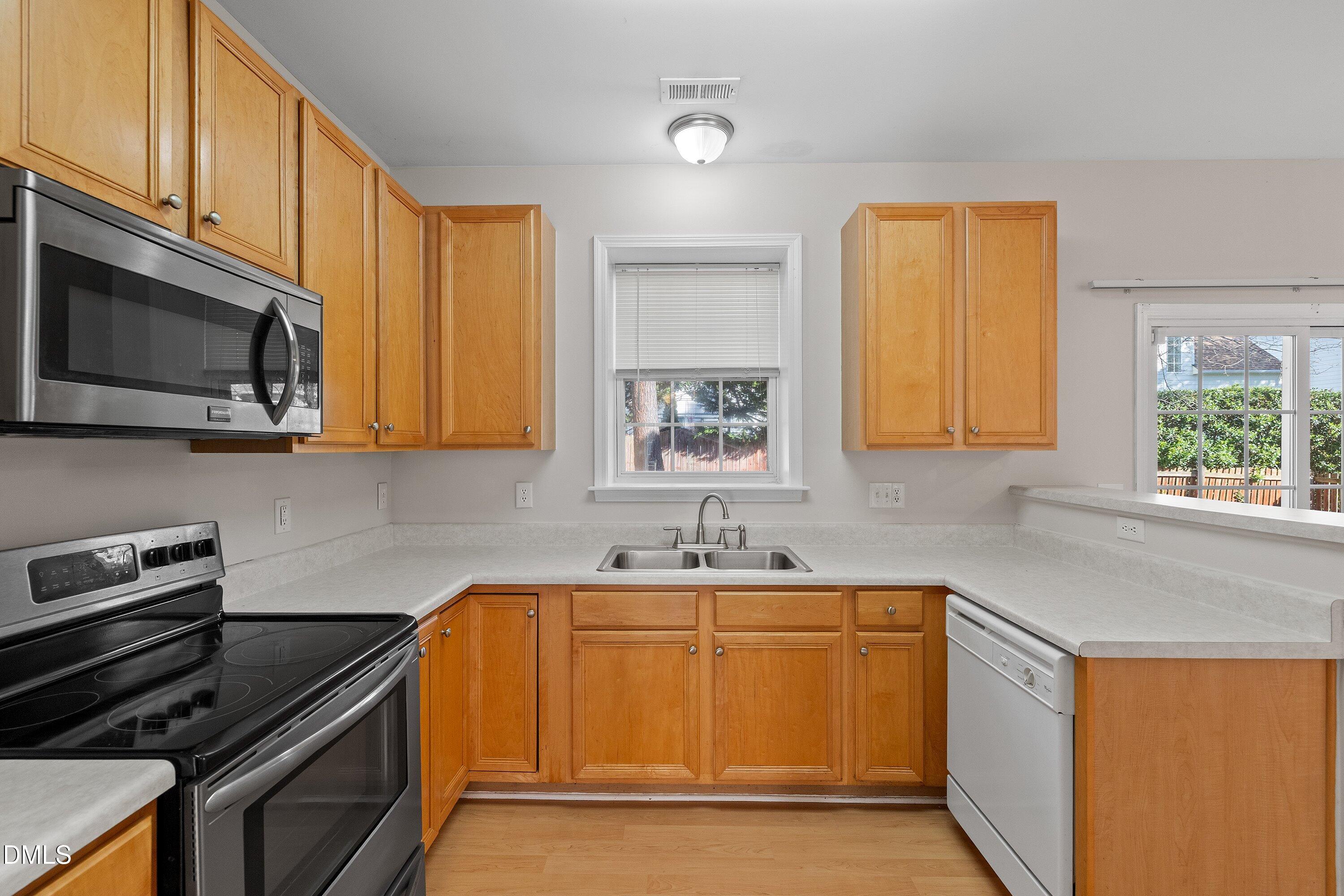 5717 Keowee Way