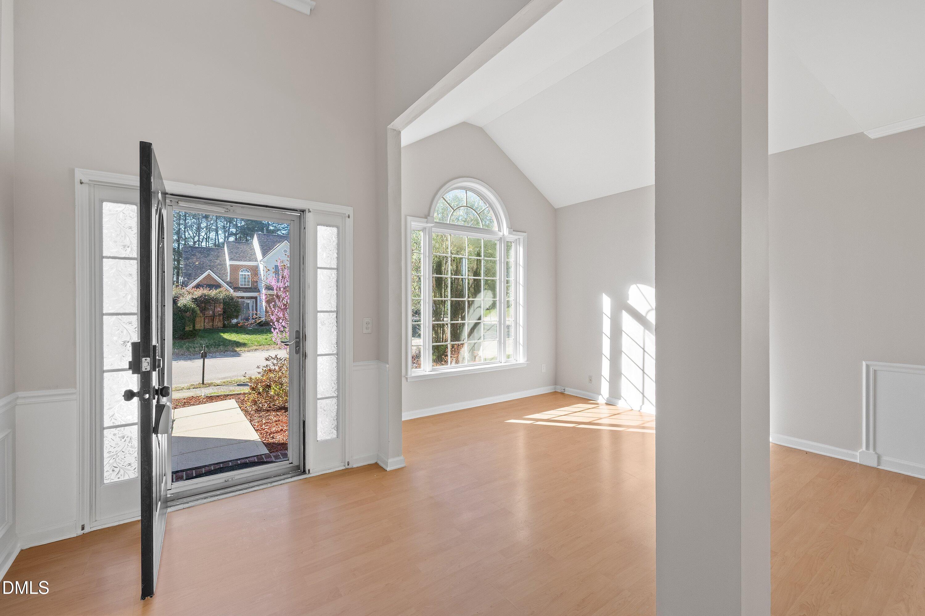 5717 Keowee Way