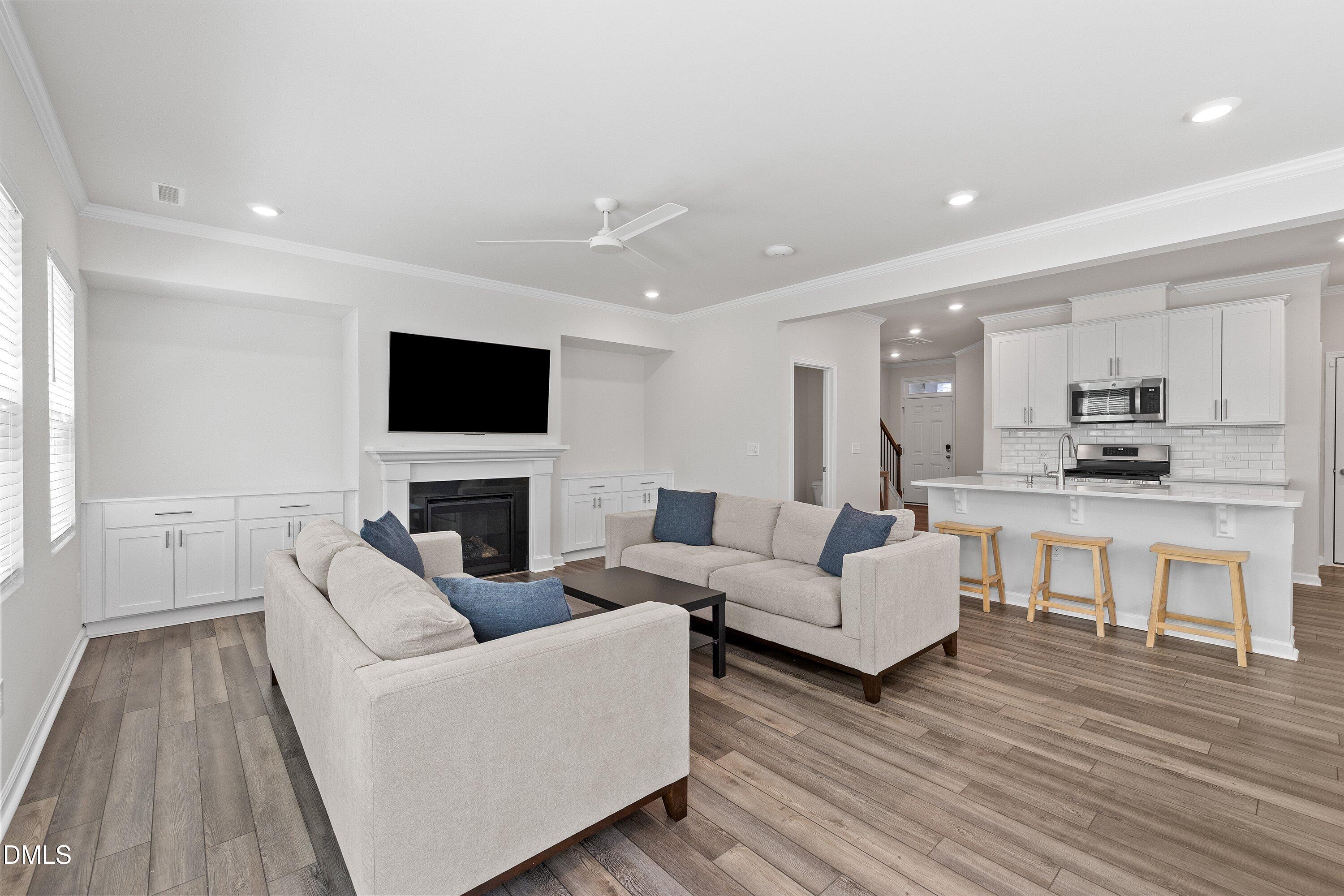 171 Tumbling Rock Way