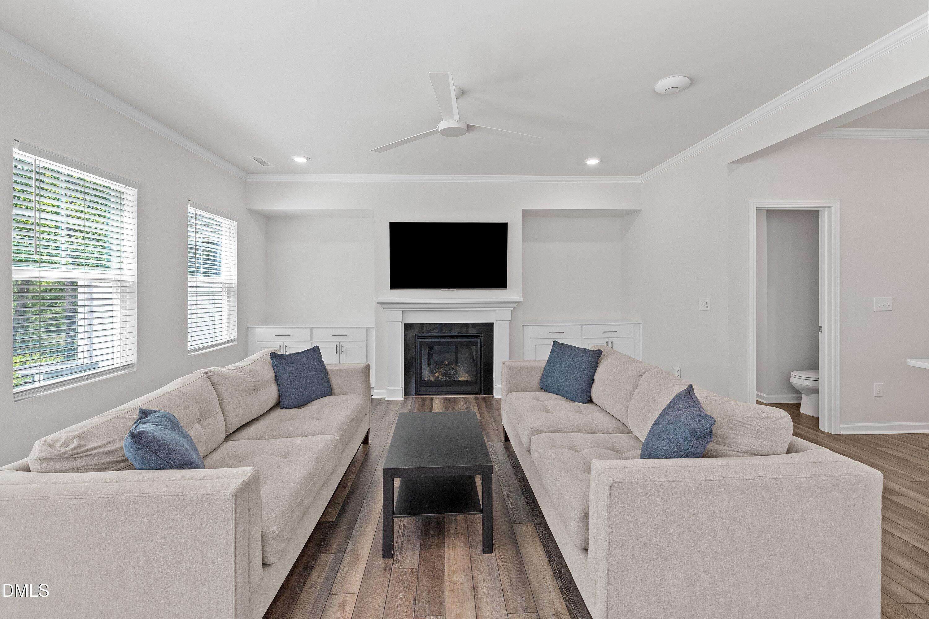 171 Tumbling Rock Way