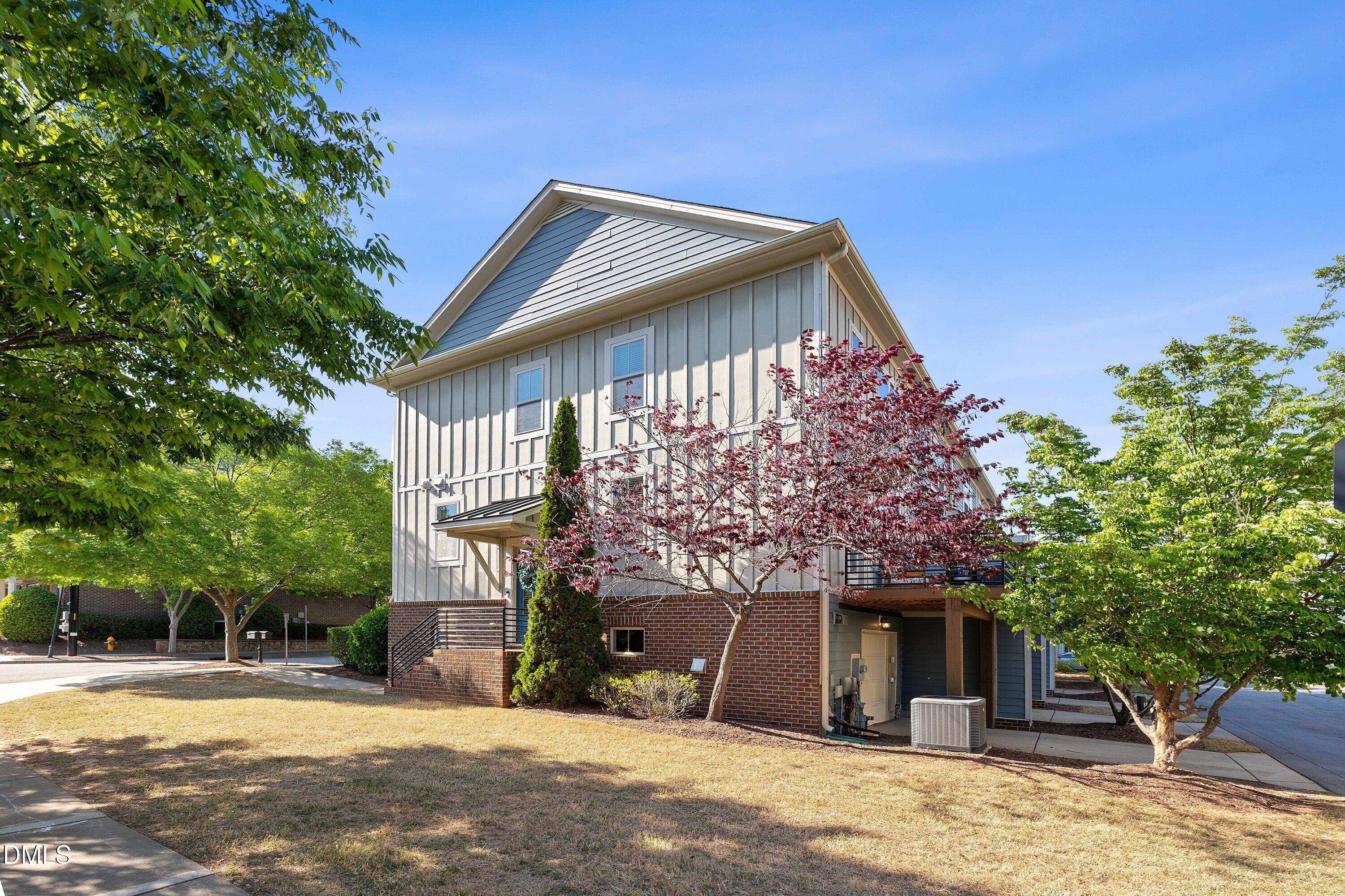 1400 Crafton Way