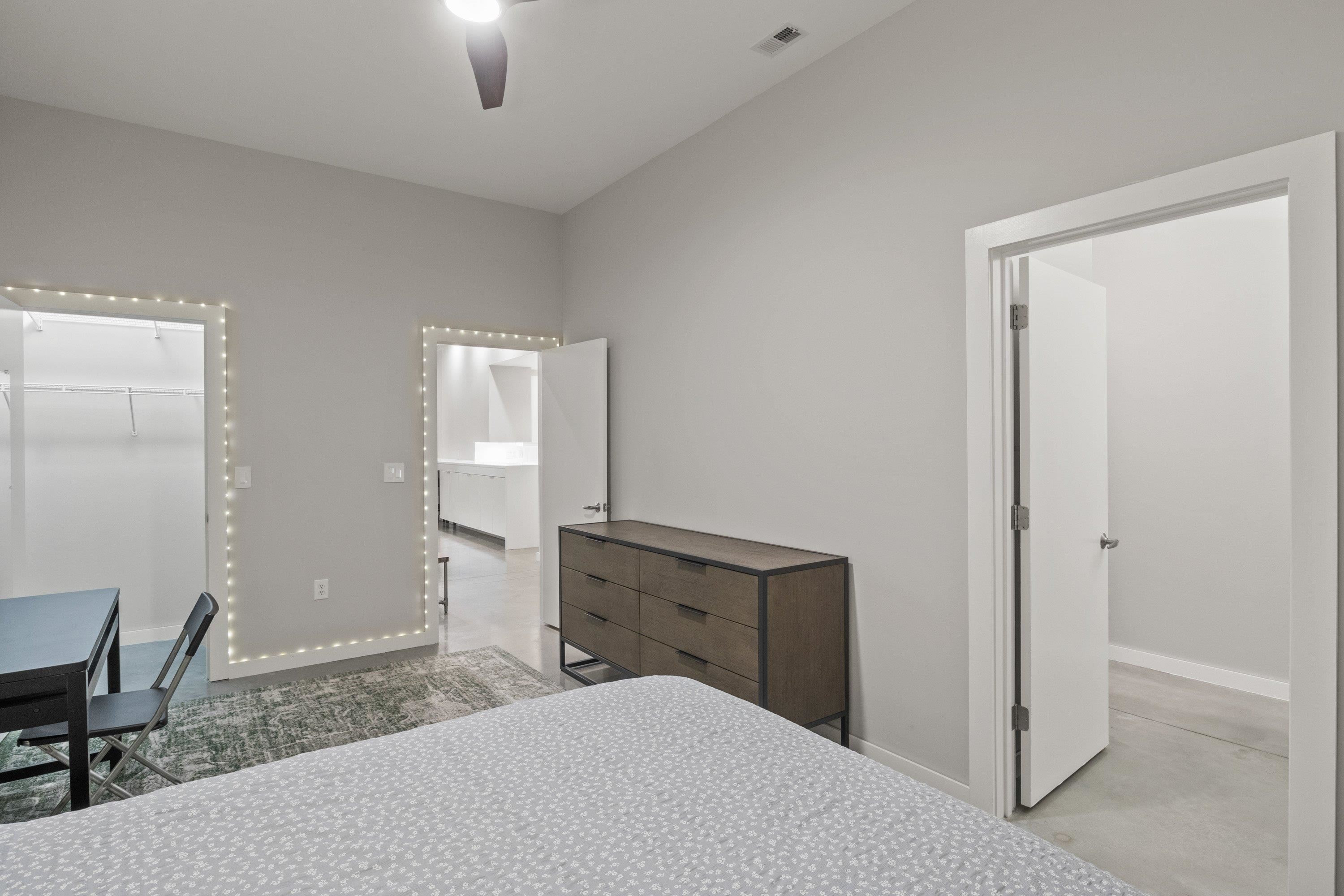 319 Fayetteville Street # 404
