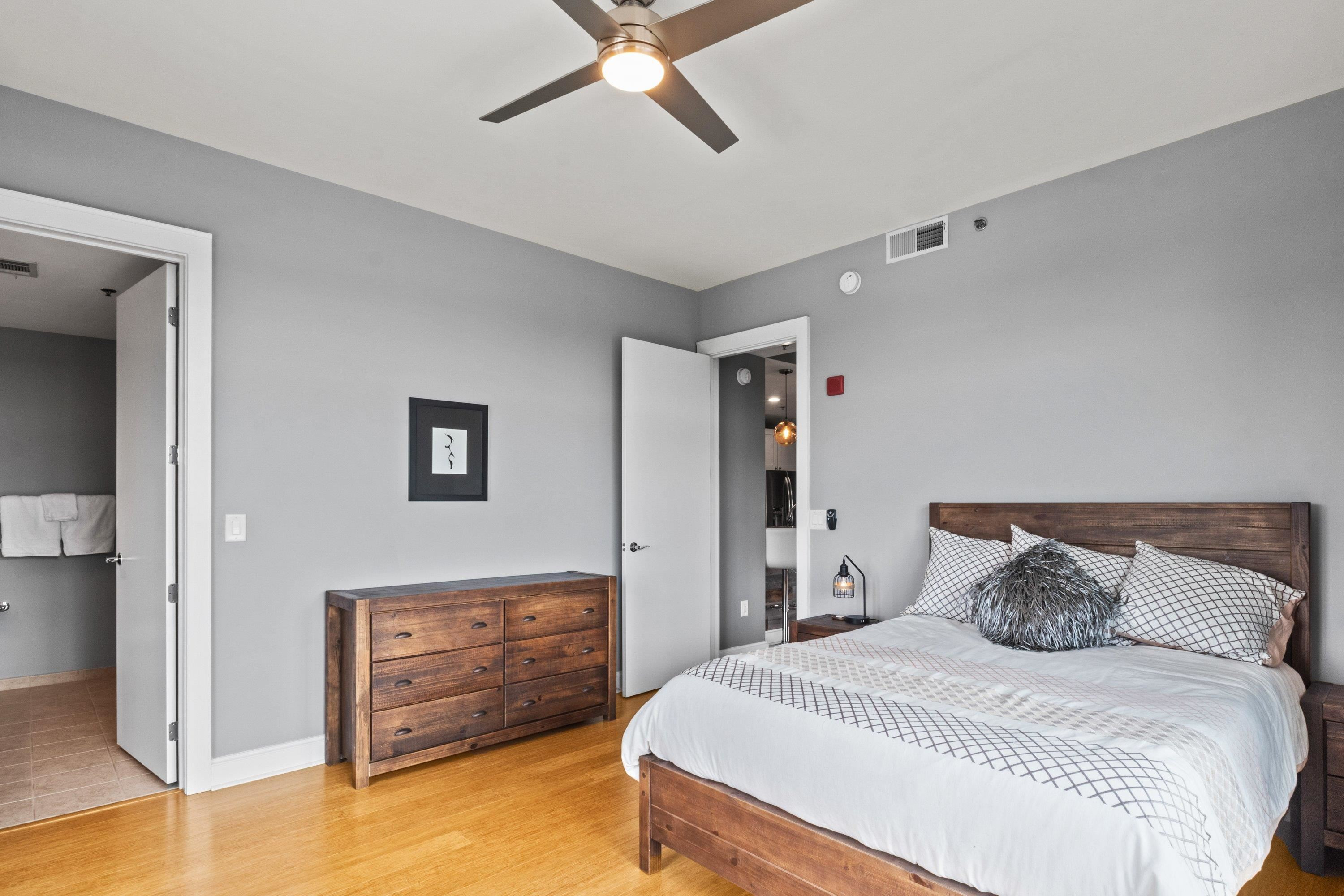 618 N Boylan Avenue # 928