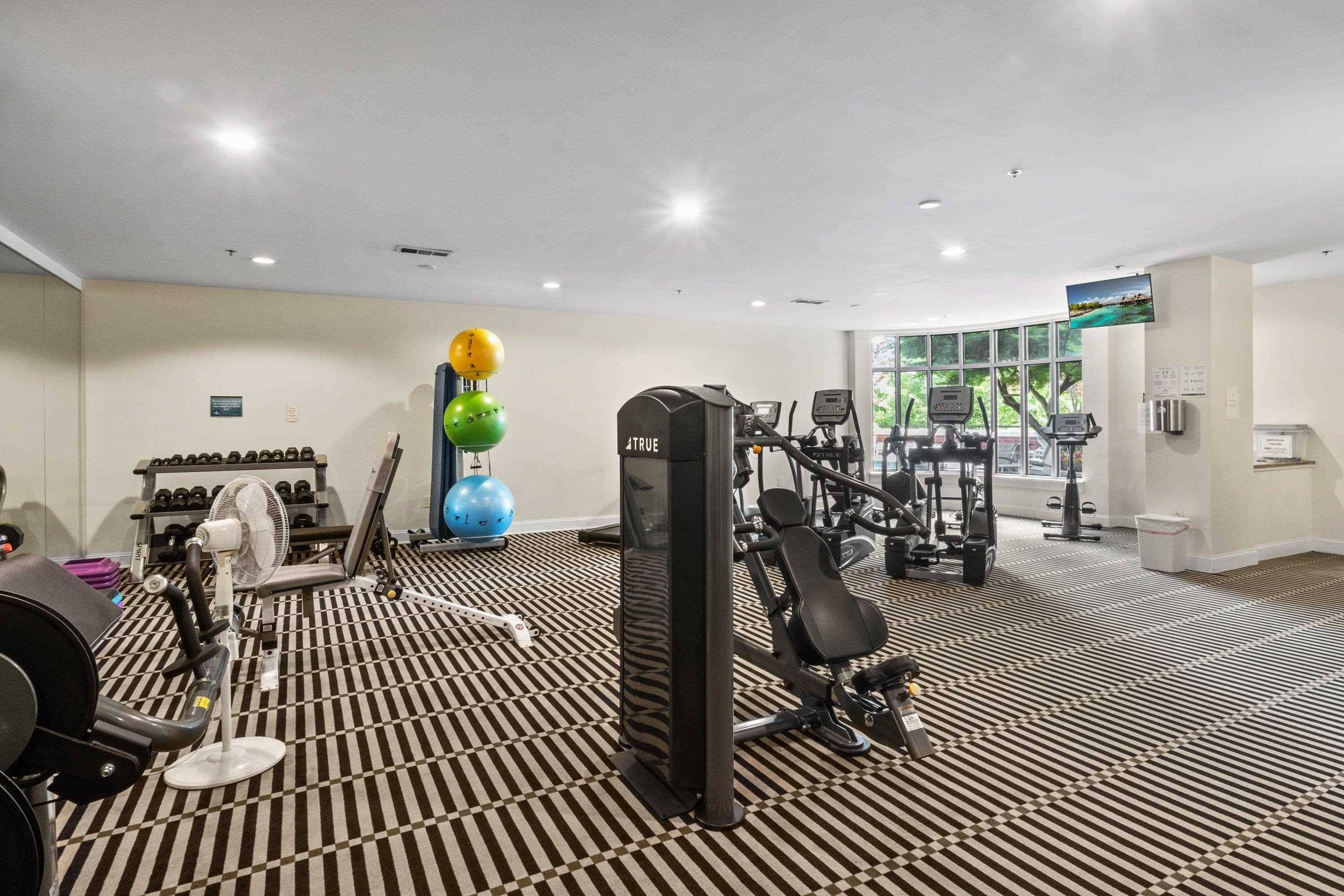 618 N Boylan Avenue # 928