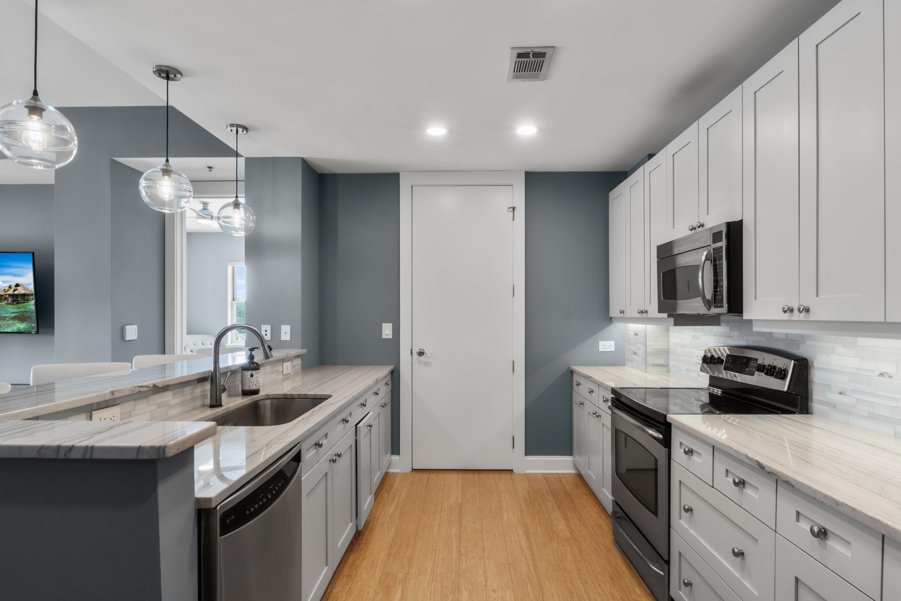 618 N Boylan Avenue # 928