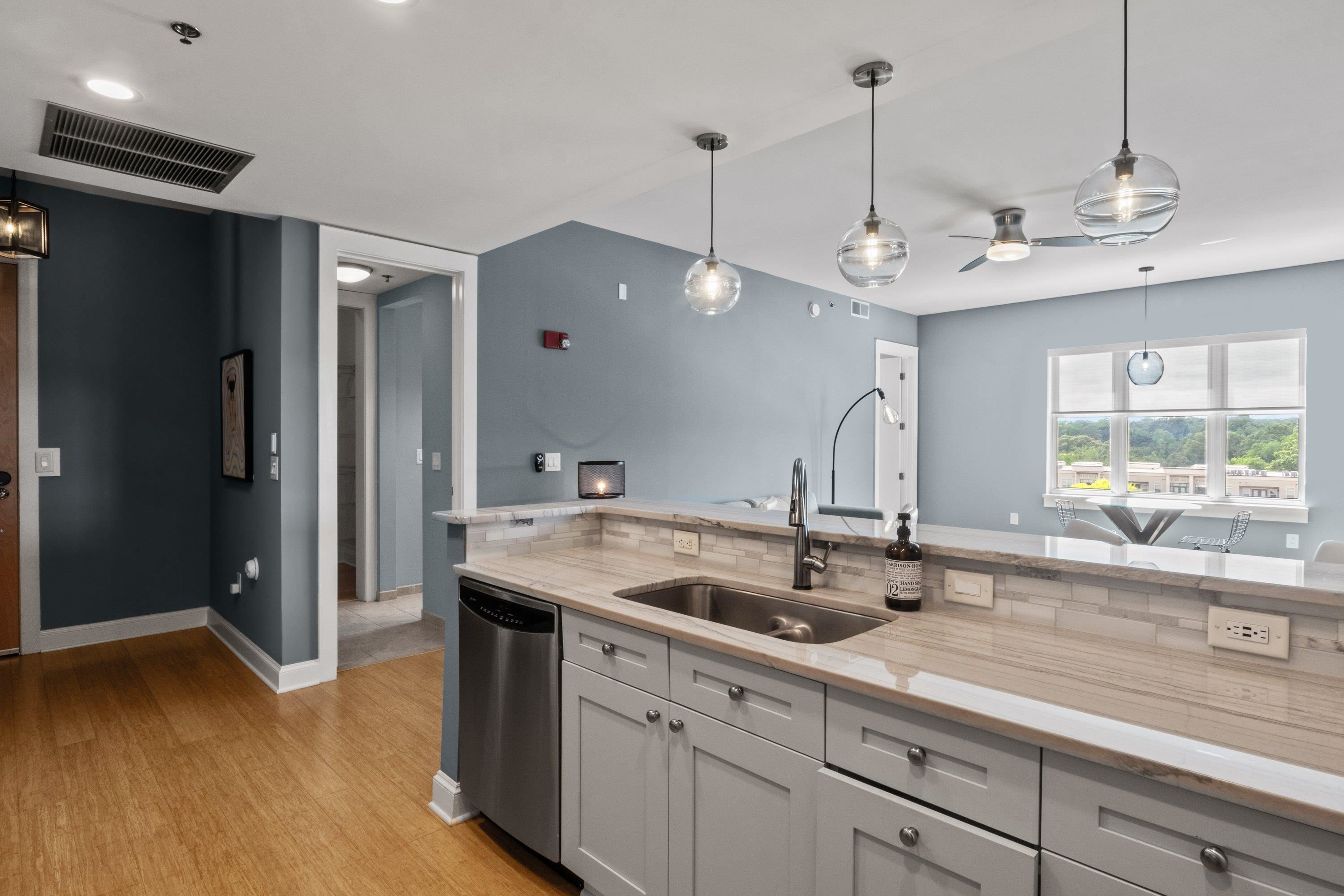618 N Boylan Avenue # 928