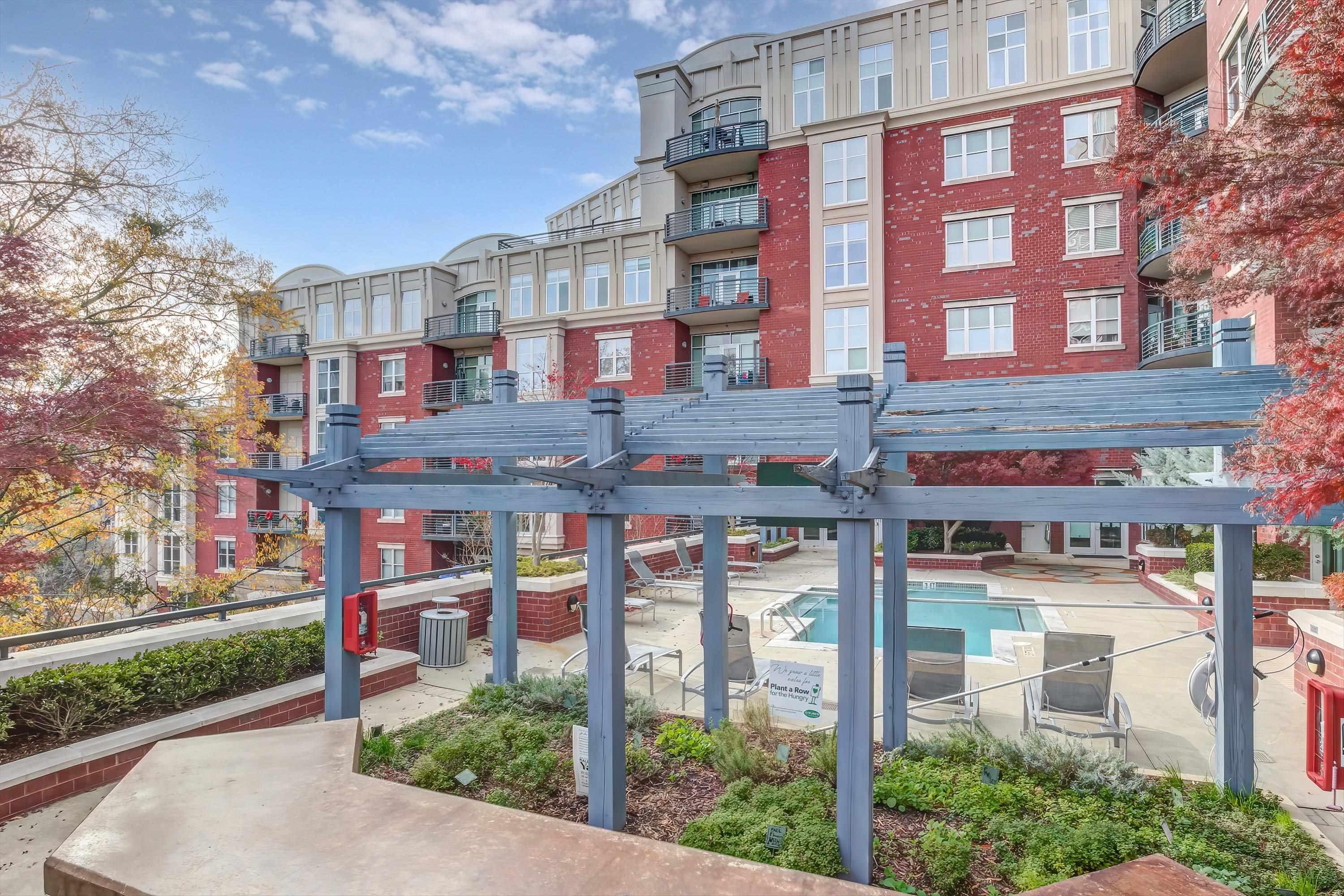 618 N Boylan Avenue # 928