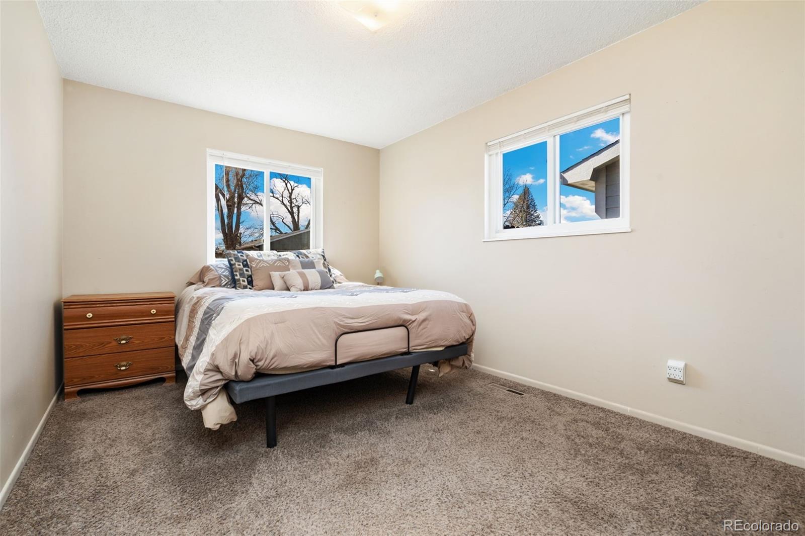 2010 Wedgewood Drive