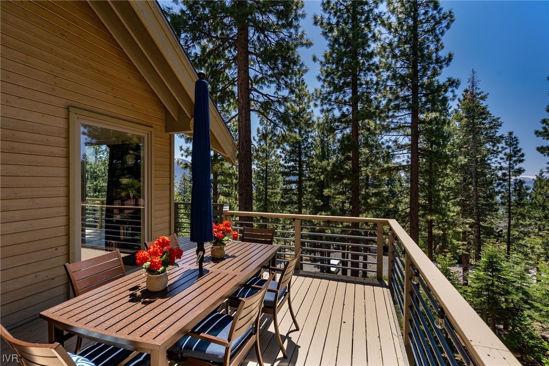 535 Knotty Pine Drive