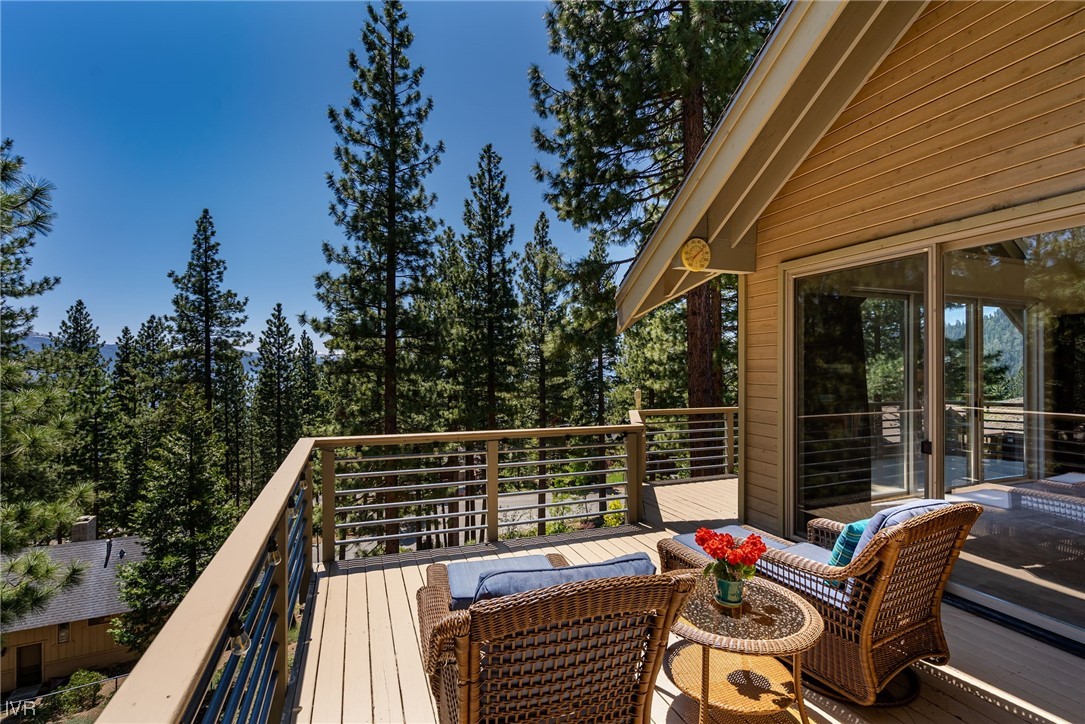 535 Knotty Pine Drive