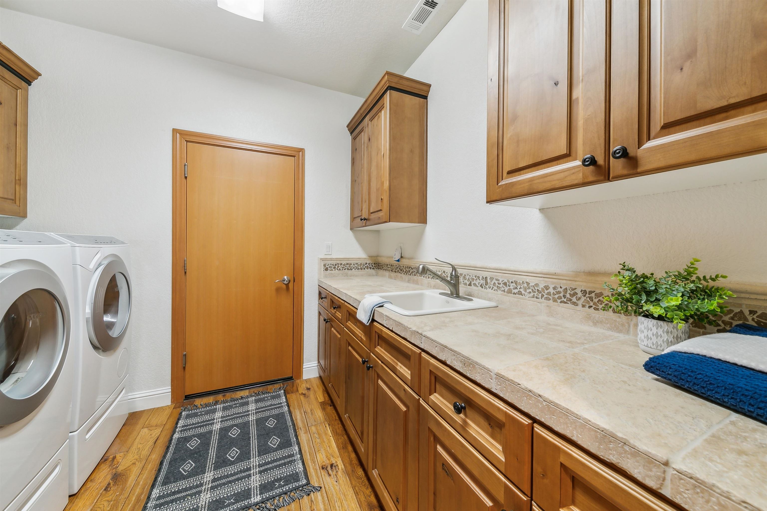 11844 Hope Court Unit: B