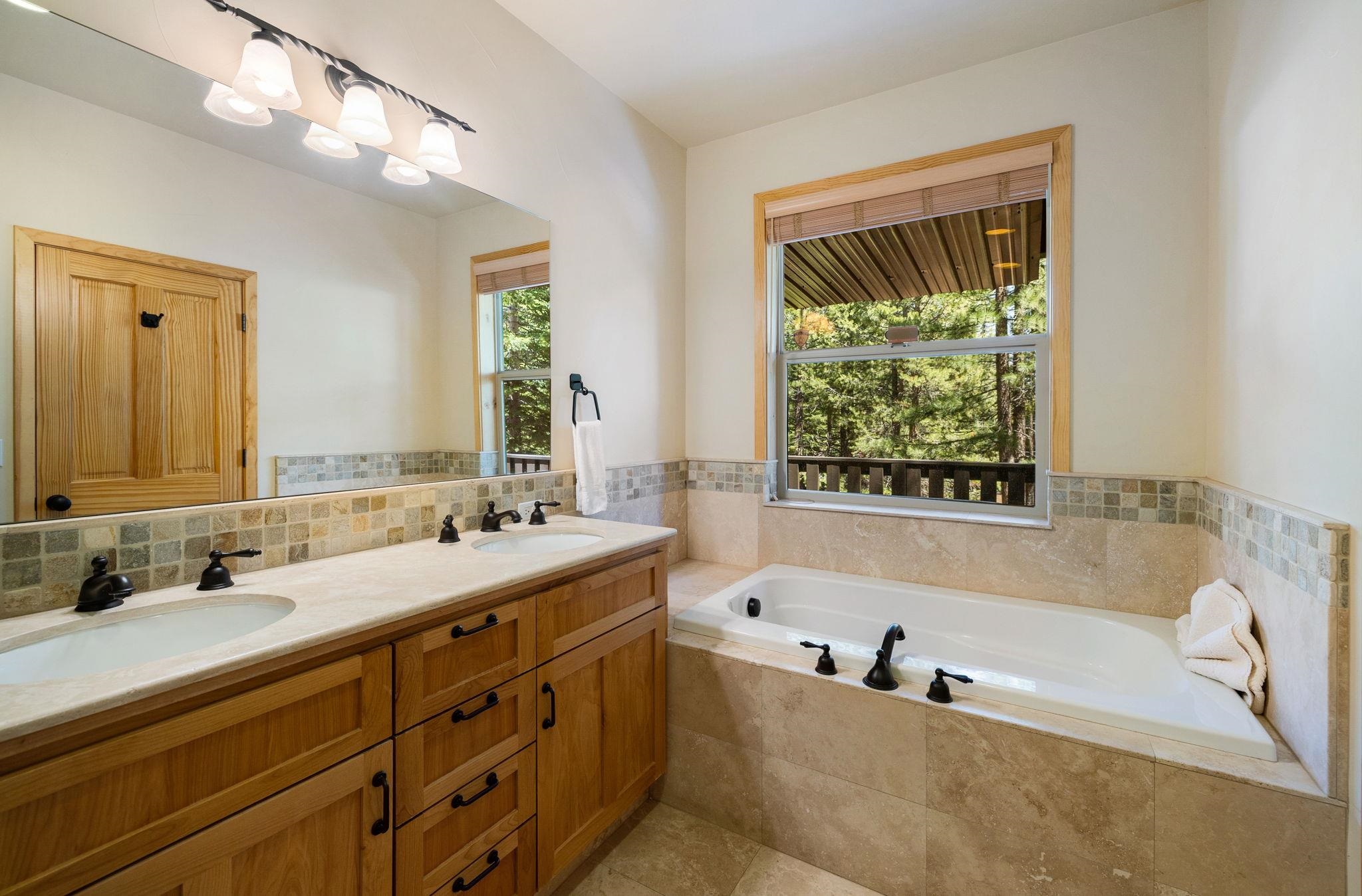 13332 Solvang Way