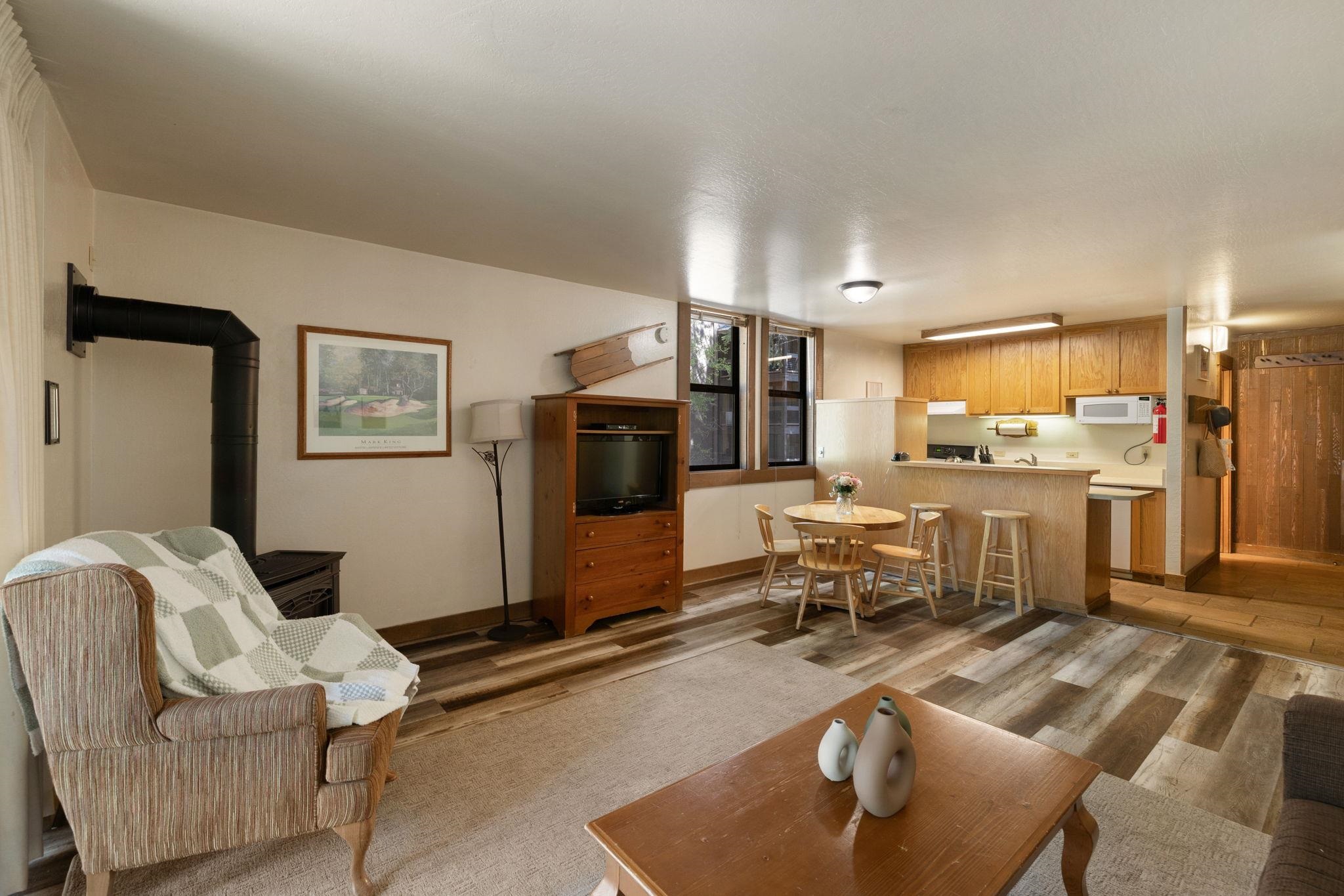 3147 Aspen Grove
