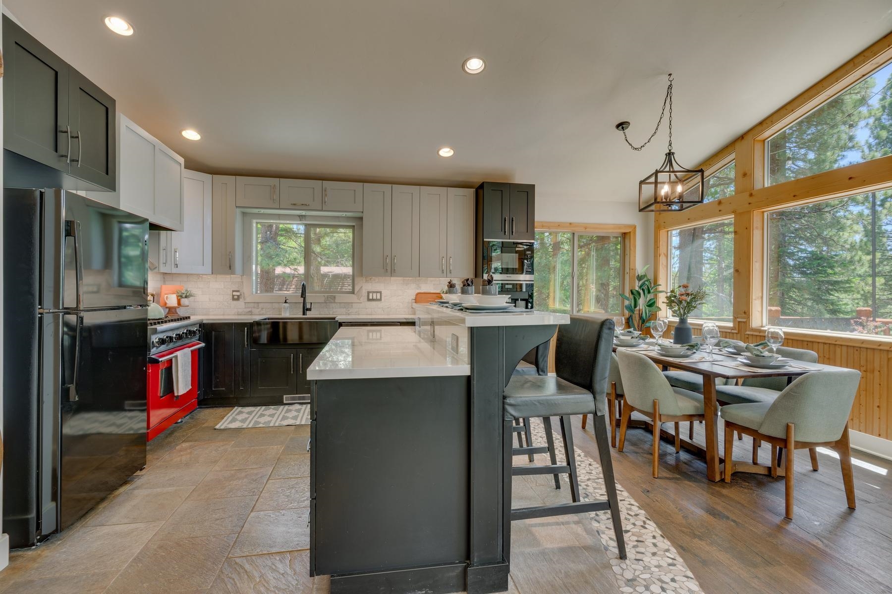 1130 Canterbury Drive