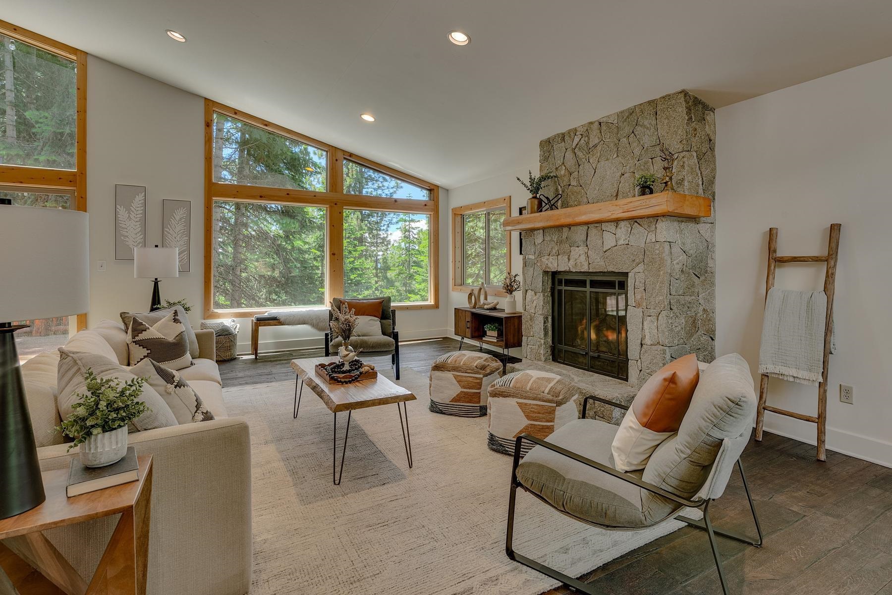 1130 Canterbury Drive