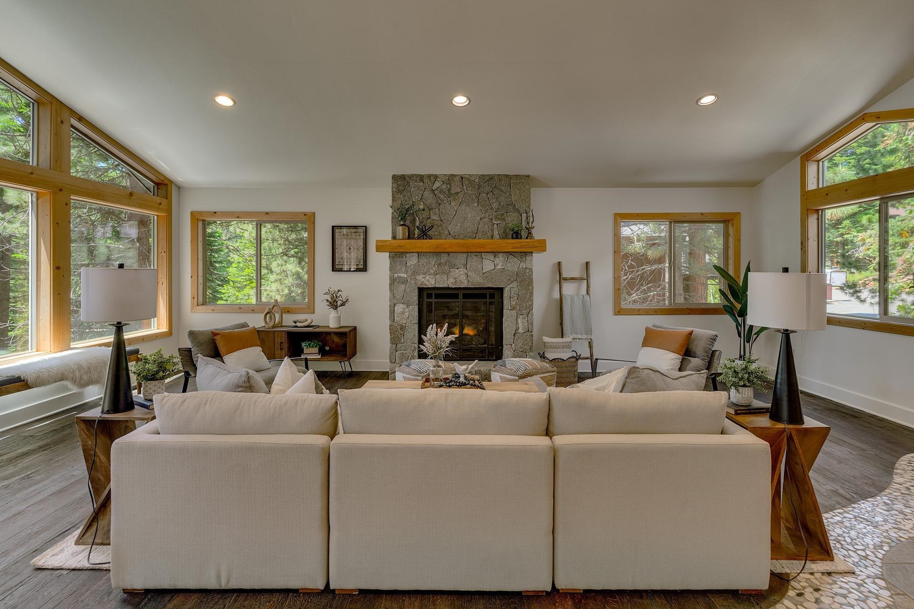 1130 Canterbury Drive
