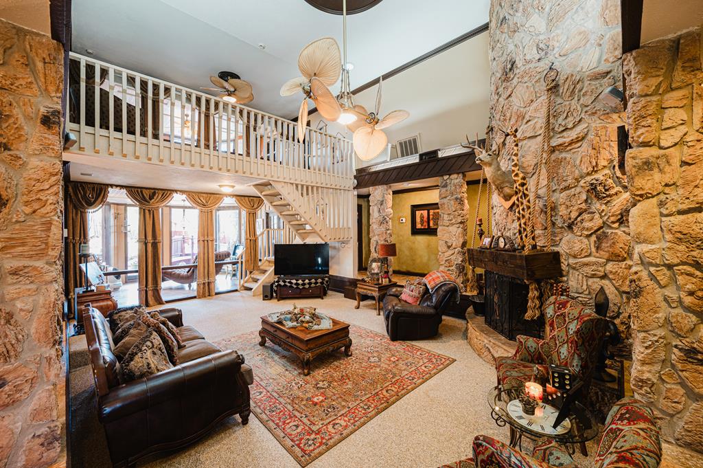 17 Dartmouth Circle