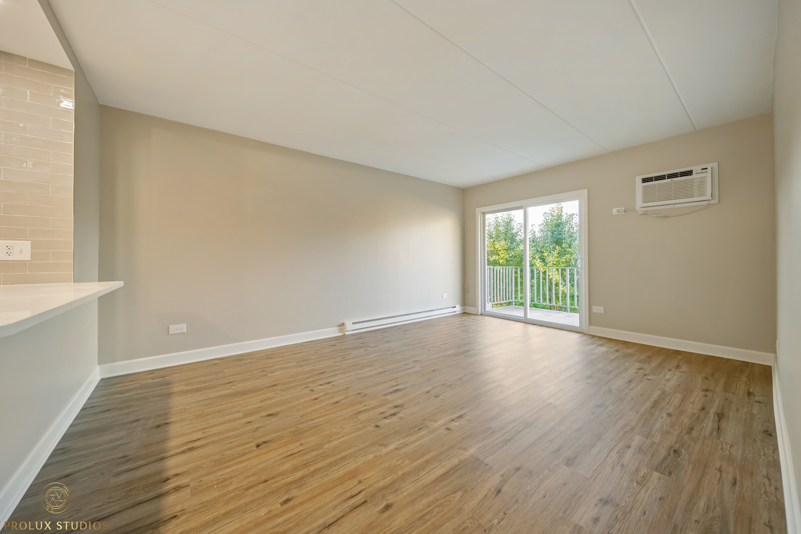 300 Circle Avenue Unit: 3E