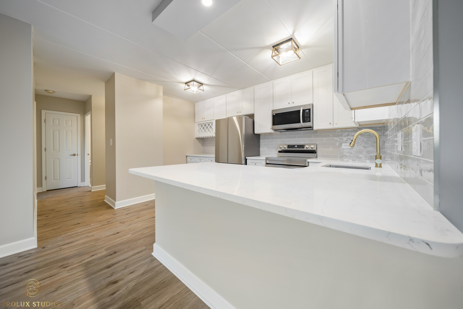 300 Circle Avenue Unit: 3E
