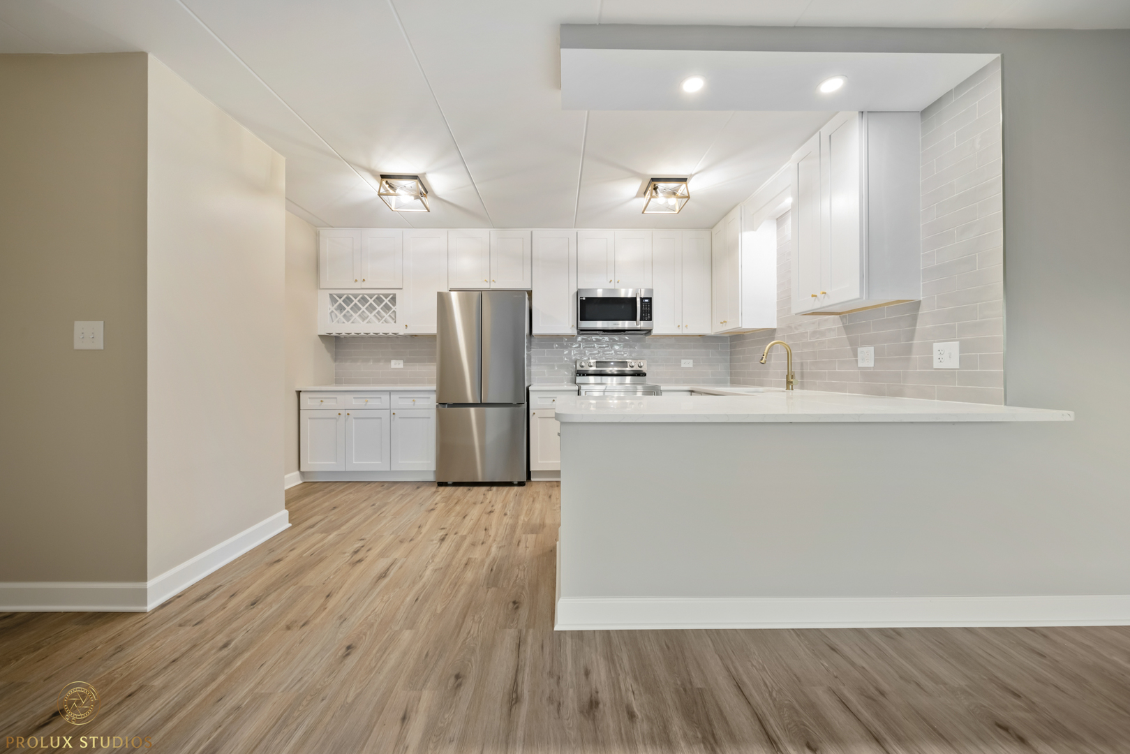 300 Circle Avenue Unit: 3E