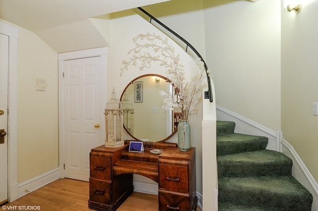 6019 N Paulina Street