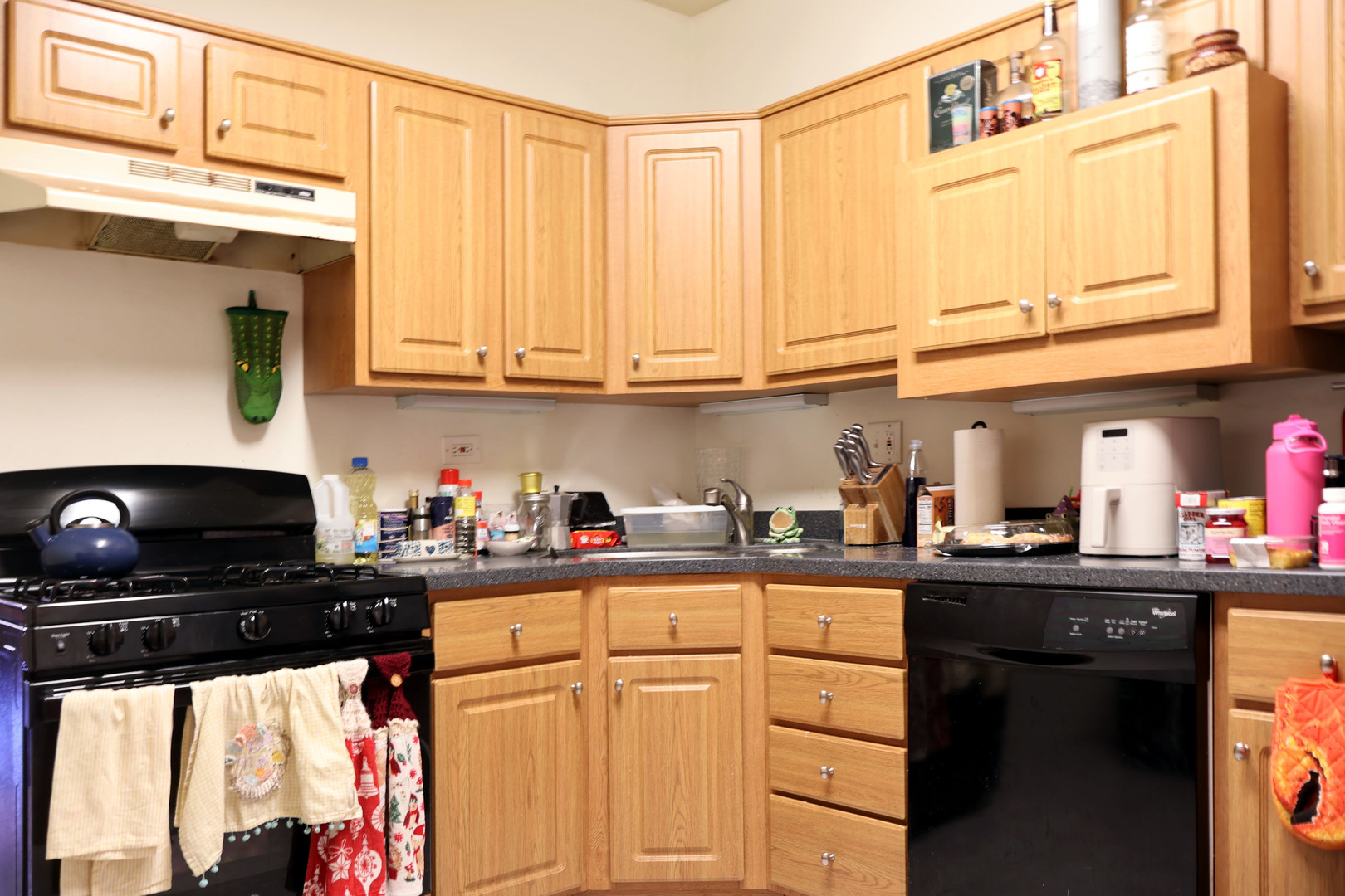 6019 N Paulina Street