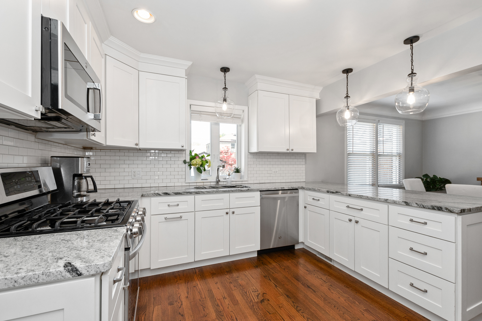 2506 W 107th Street
