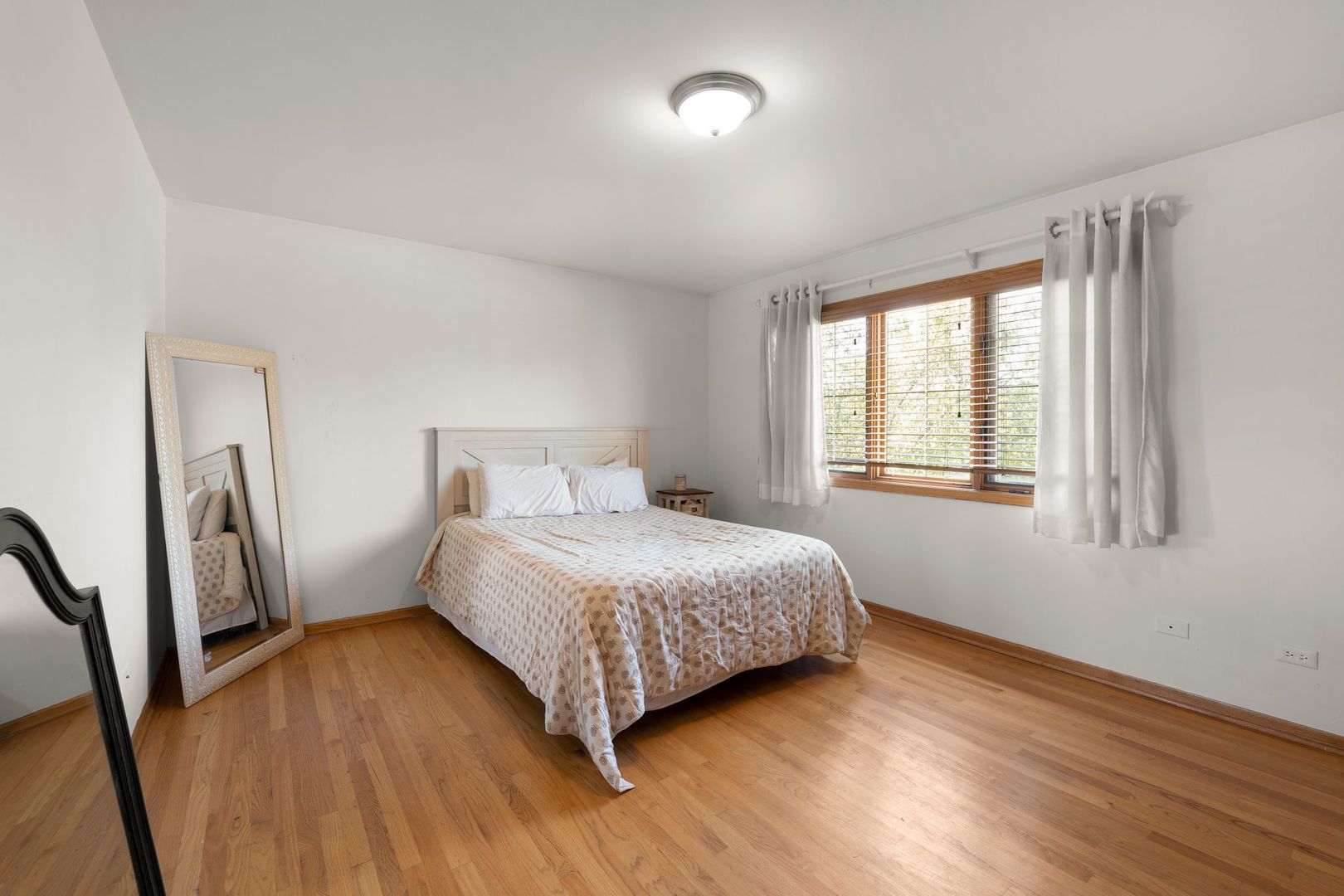 4920 W 106th Place